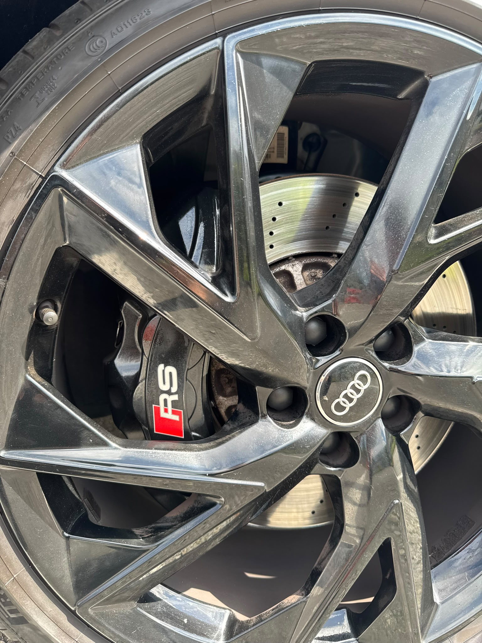 AUDI RS Q3 Sportback quattro S tronic-image-19
