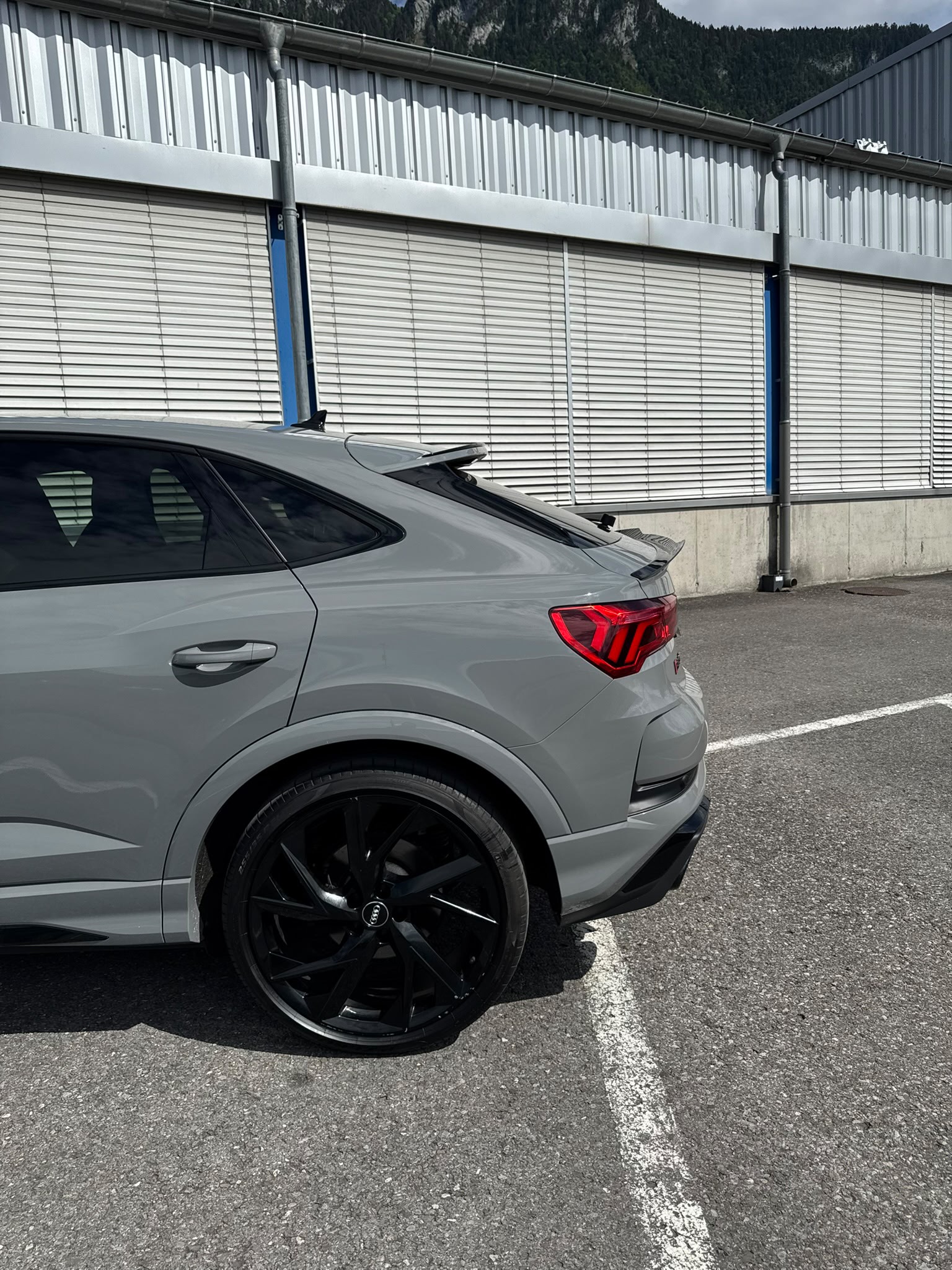 AUDI RS Q3 Sportback quattro S tronic-image-17