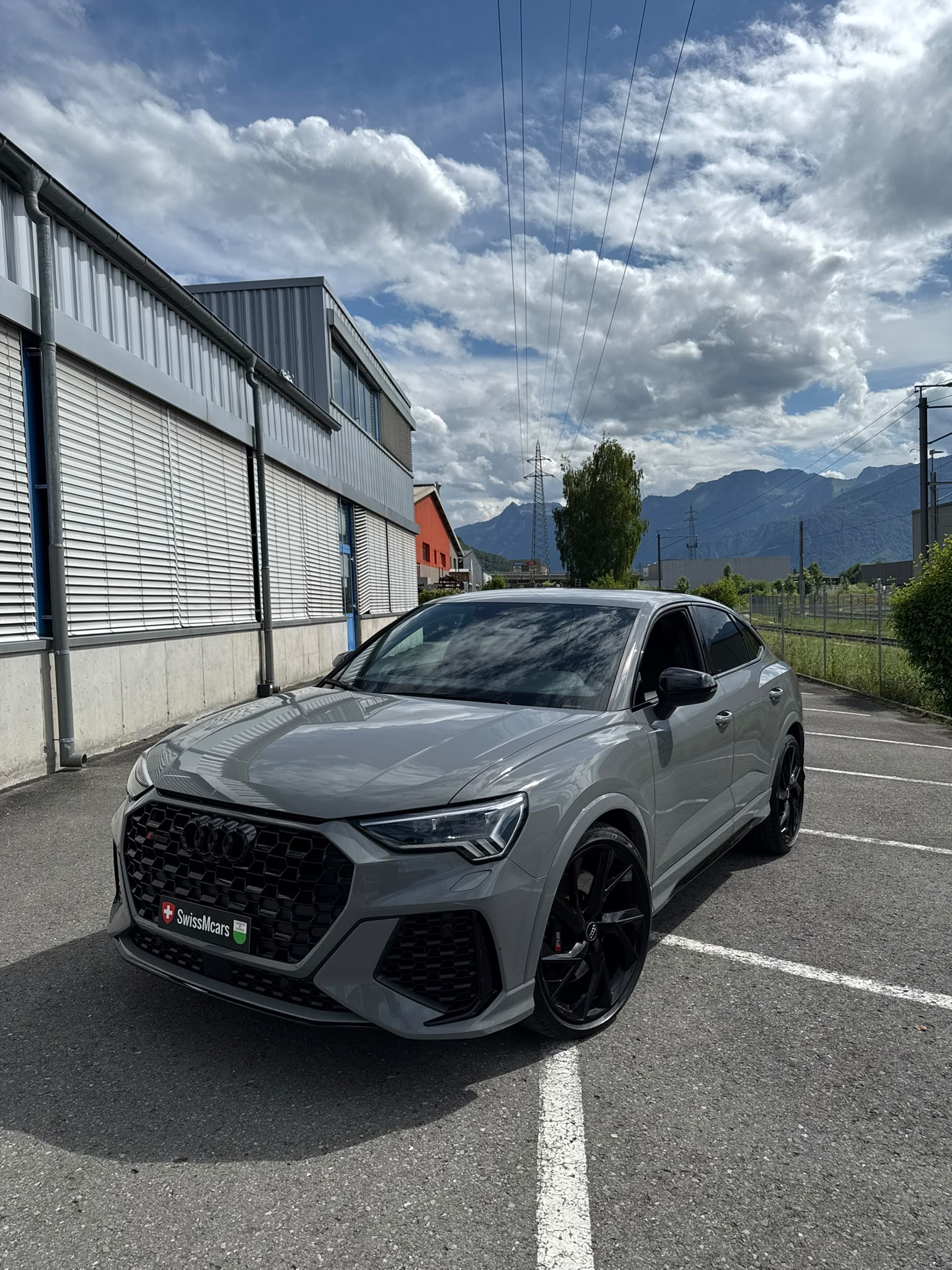 AUDI RS Q3 Sportback quattro S tronic-image-1