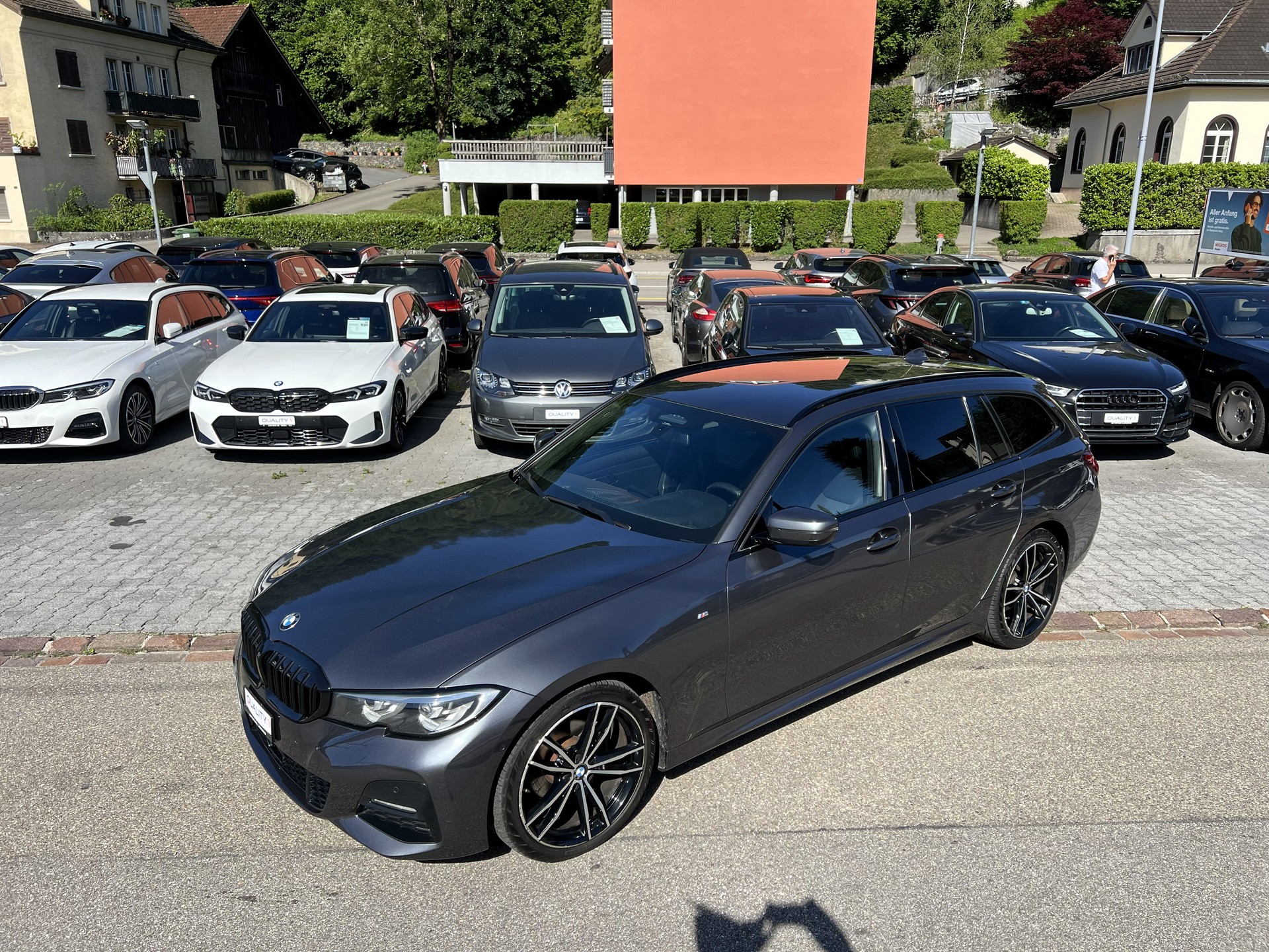 BMW 320d xDrive 48V Touring M Sport Steptronic-image-10