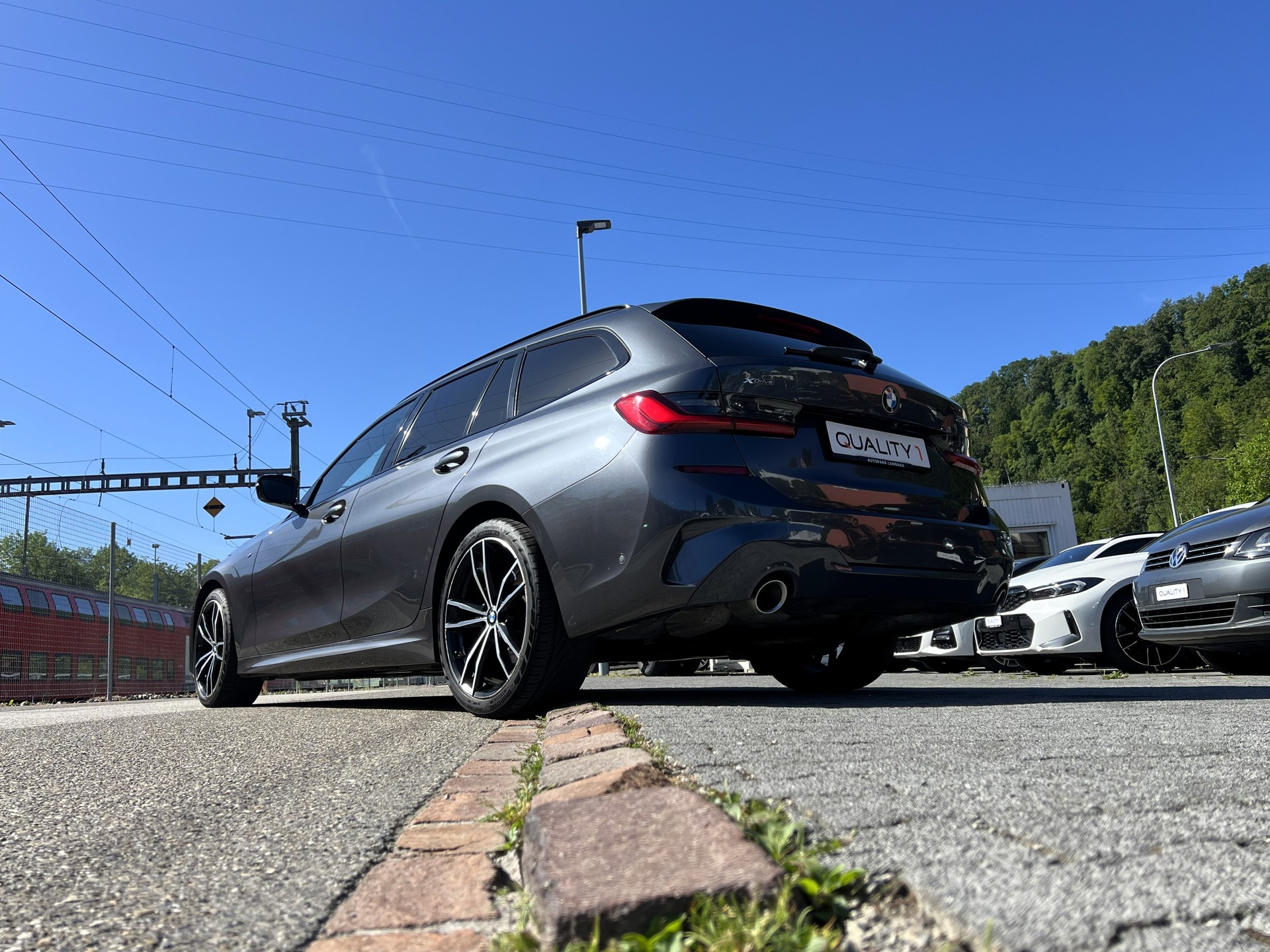 BMW 320d xDrive 48V Touring M Sport Steptronic-image-9
