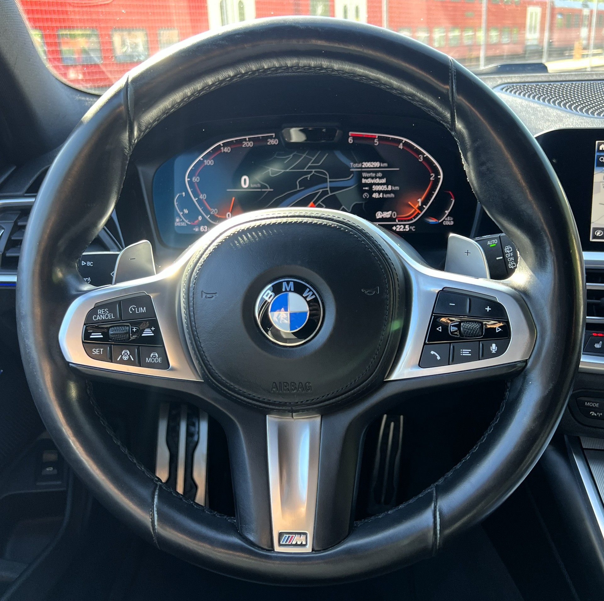 BMW 320d xDrive 48V Touring M Sport Steptronic-image-23