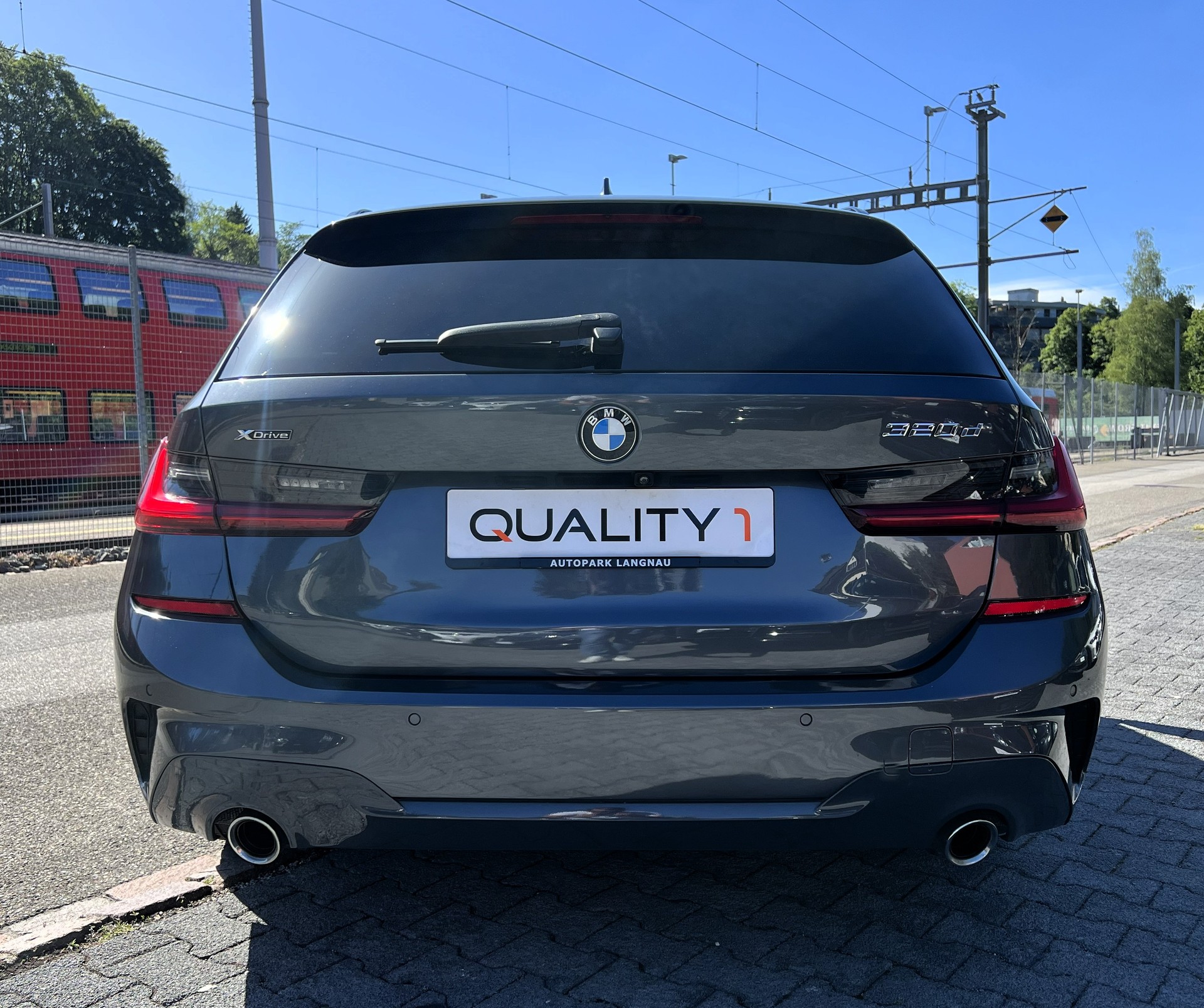 BMW 320d xDrive 48V Touring M Sport Steptronic-showroom-element-3