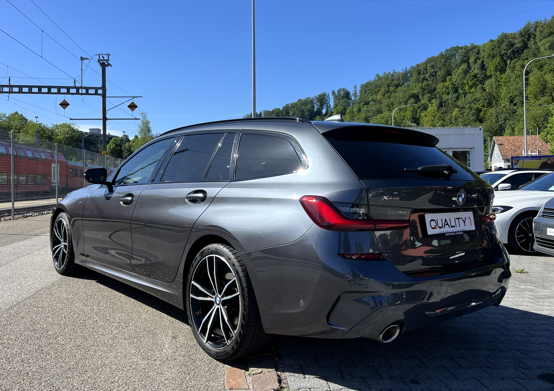 BMW 320d xDrive 48V Touring M Sport Steptronic-showroom-element-2