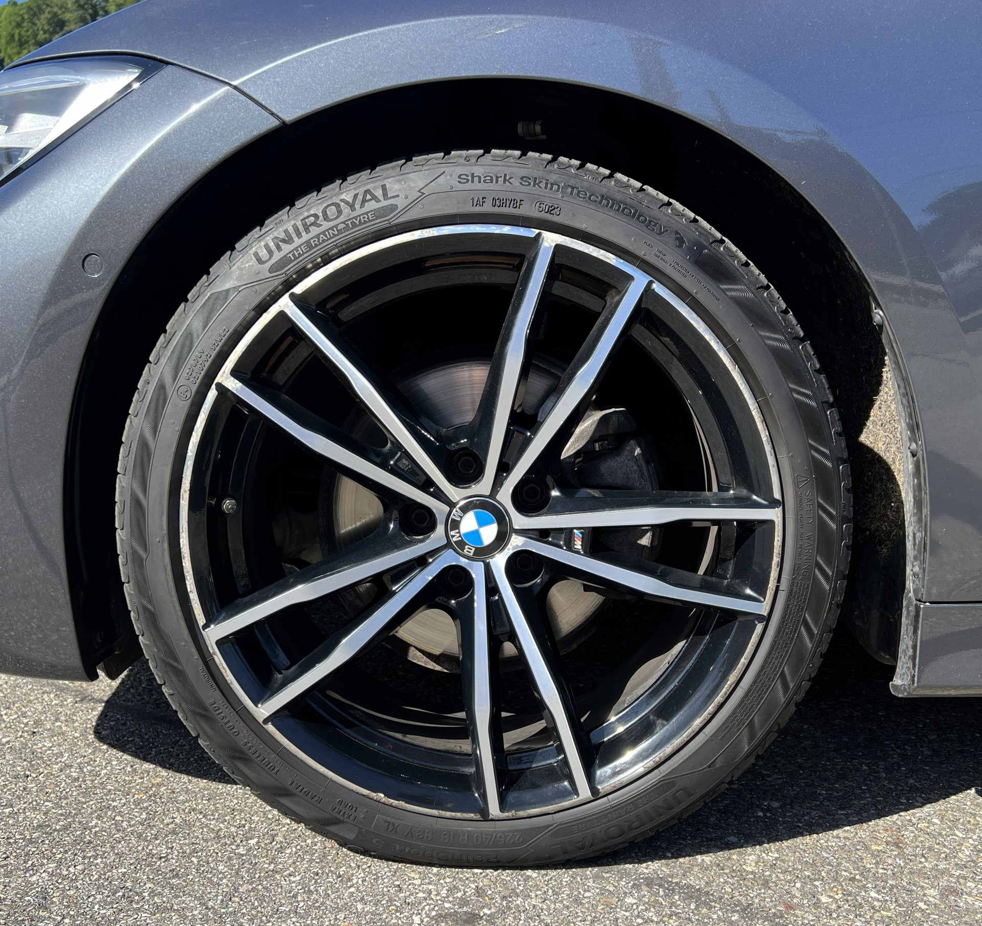 BMW 320d xDrive 48V Touring M Sport Steptronic-image-11