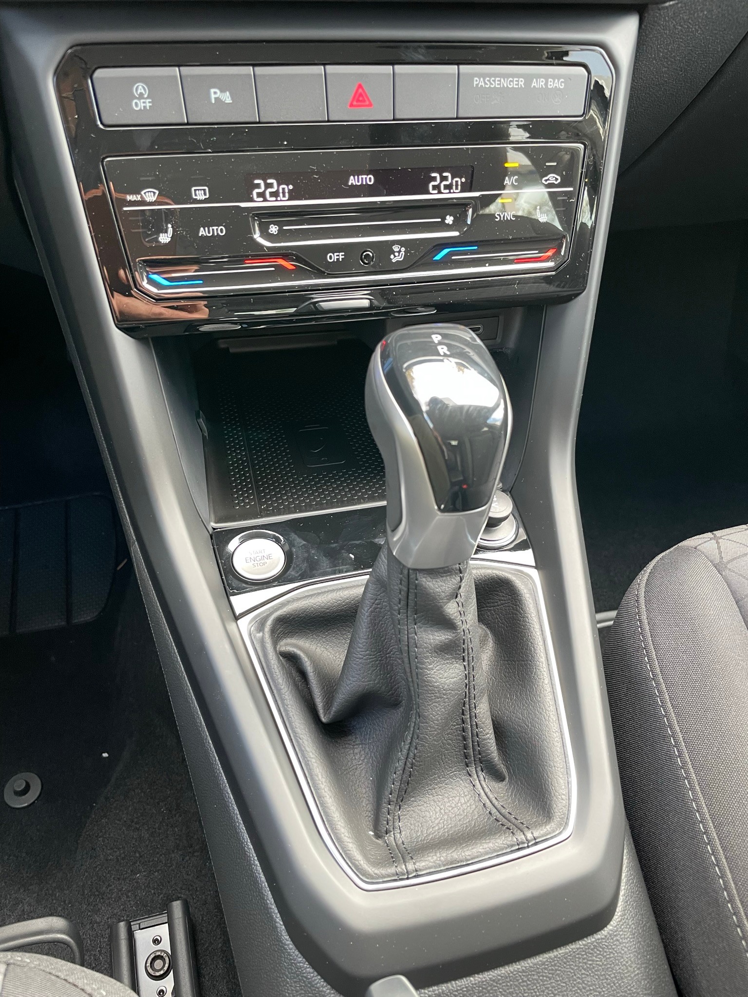 VW T-Cross 1.0 TSI Life Limited DSG-image-18