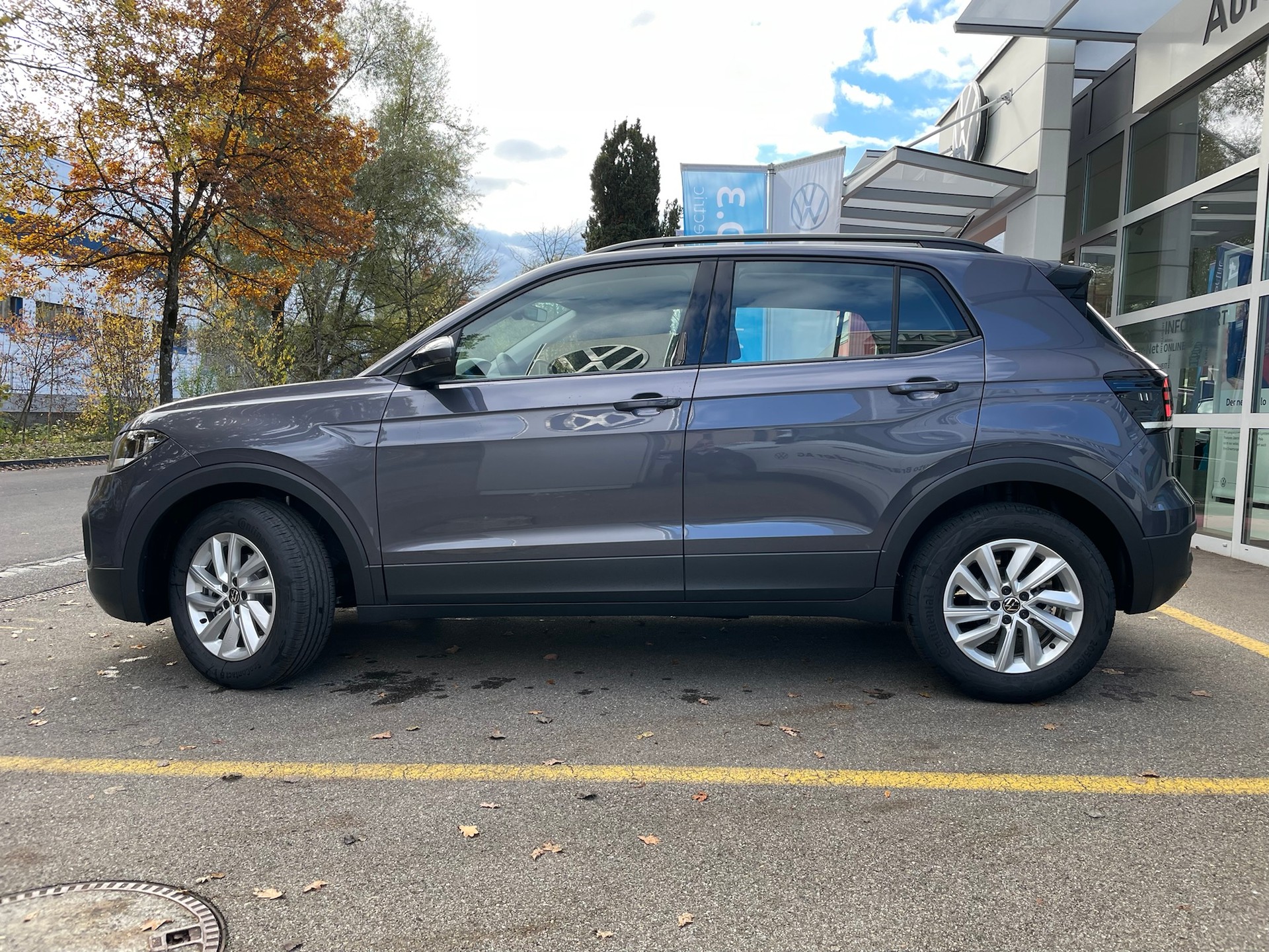 VW T-Cross 1.0 TSI Life Limited DSG-image-3