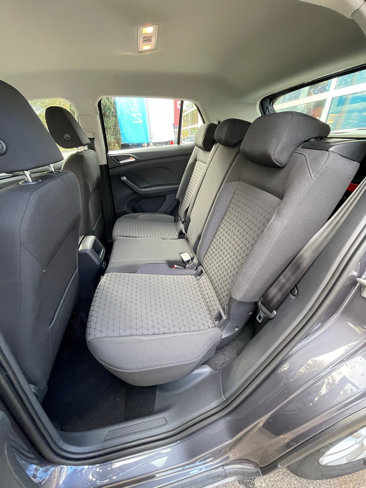 VW T-Cross 1.0 TSI Life Limited DSG-image-13