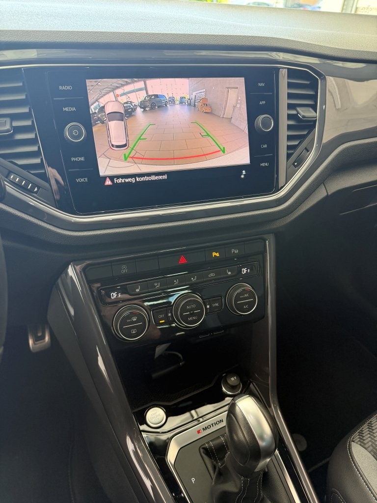VW T-Roc 2.0 TSI Sport DSG 4Motion-image-7