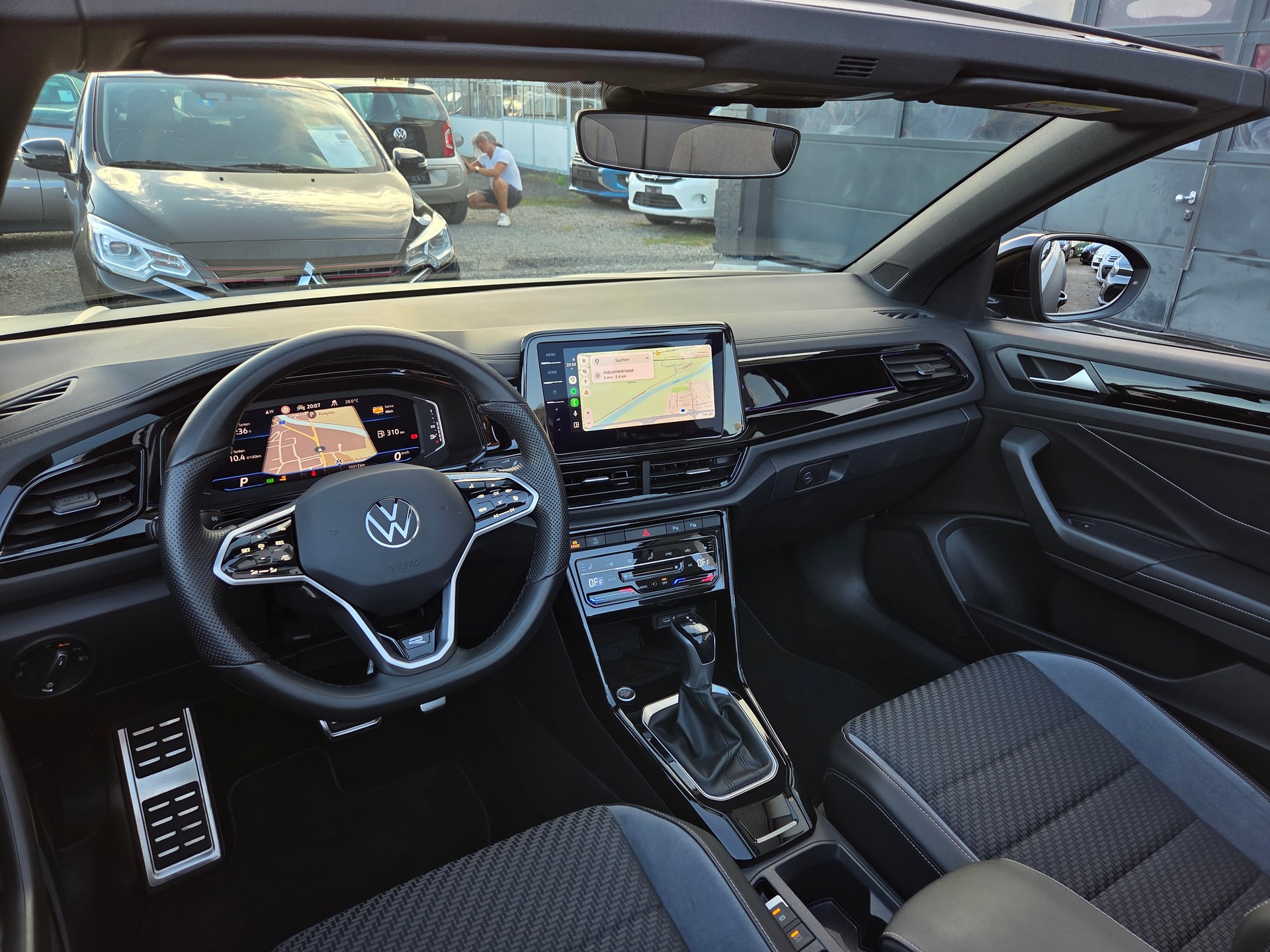 VW T-Roc Cabriolet 1.5 TSI EVO R-Line DSG-image-13