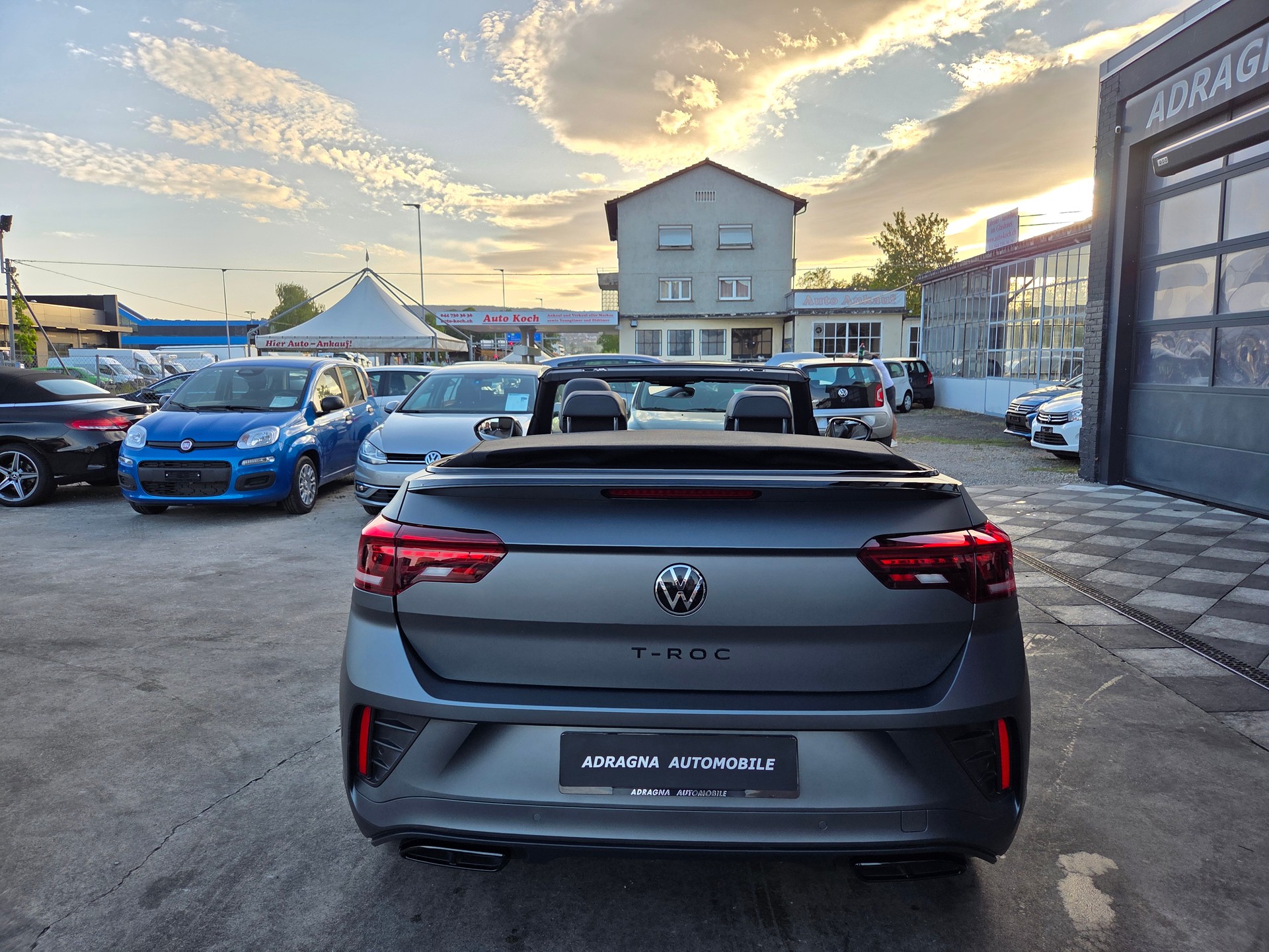 VW T-Roc Cabriolet 1.5 TSI EVO R-Line DSG-image-8
