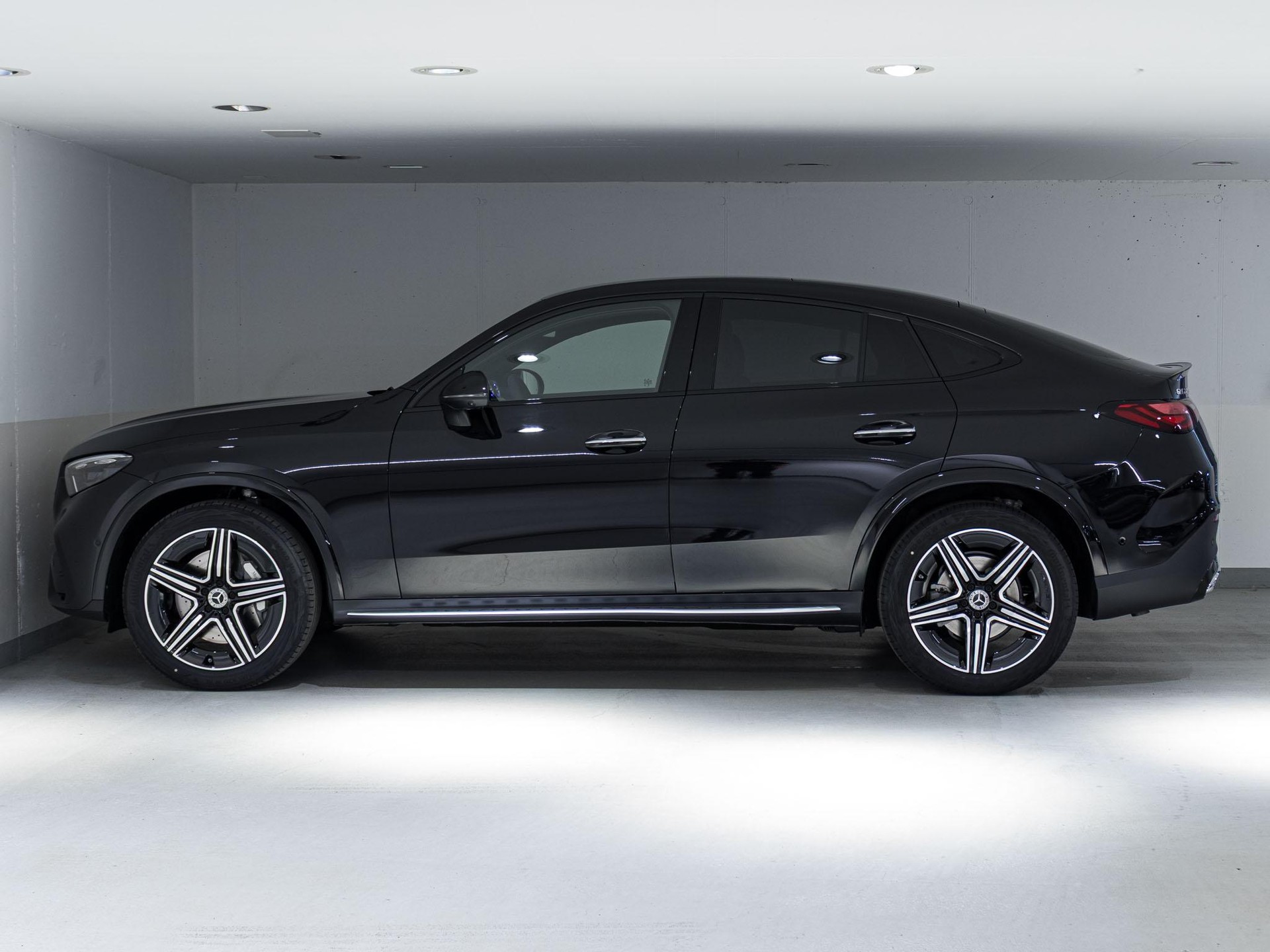 MERCEDES-BENZ GLC 220 d 4MATIC Coupé-image-4