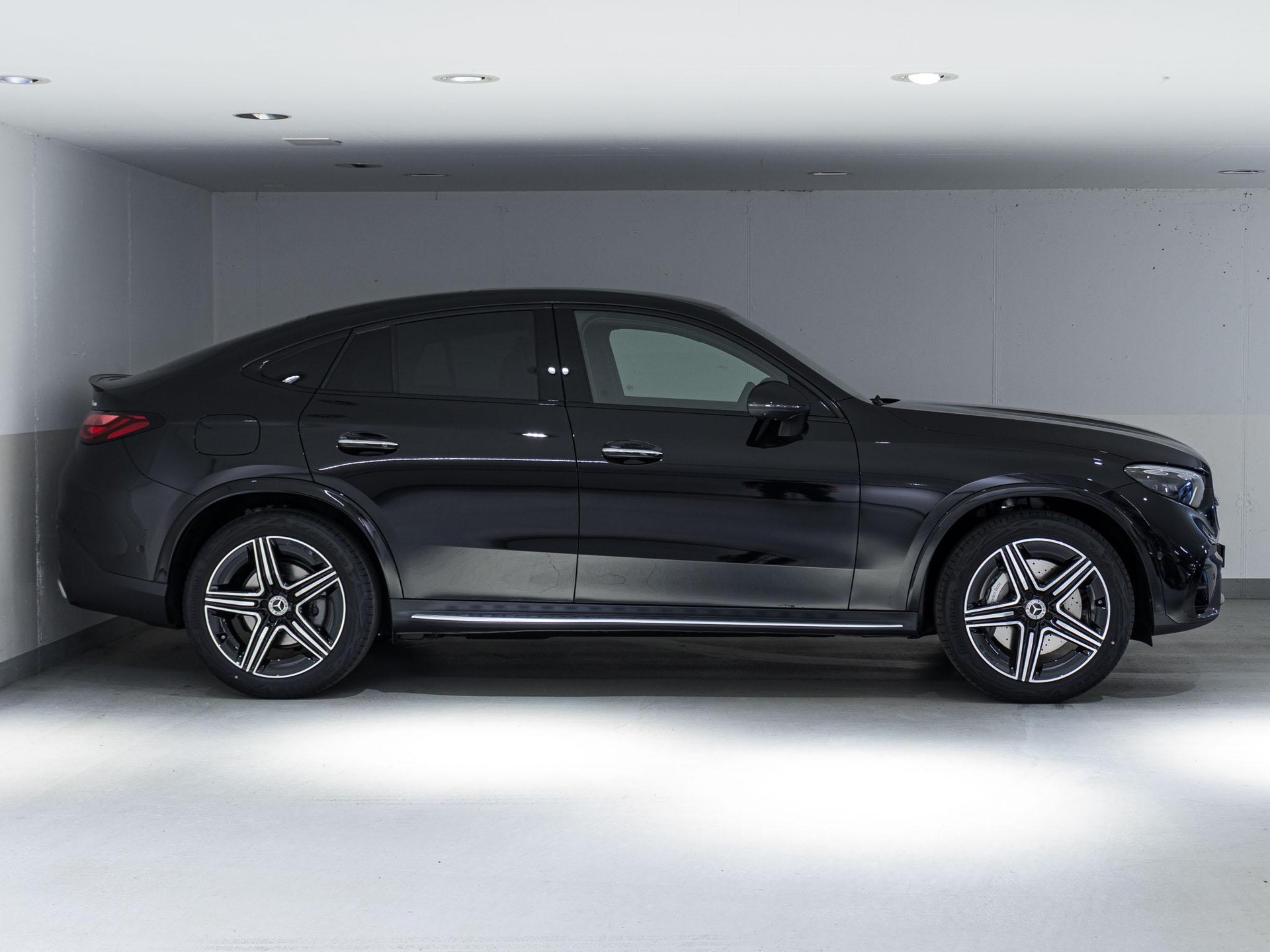 MERCEDES-BENZ GLC 220 d 4MATIC Coupé-image-1