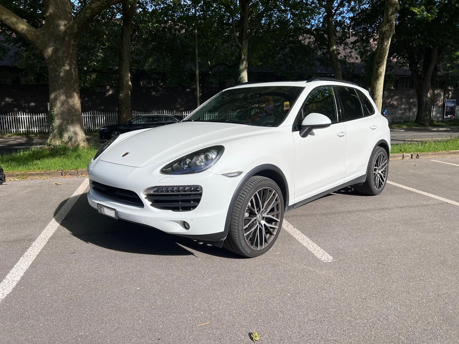 PORSCHE 4.2 V8 TDI S TipT-image-0