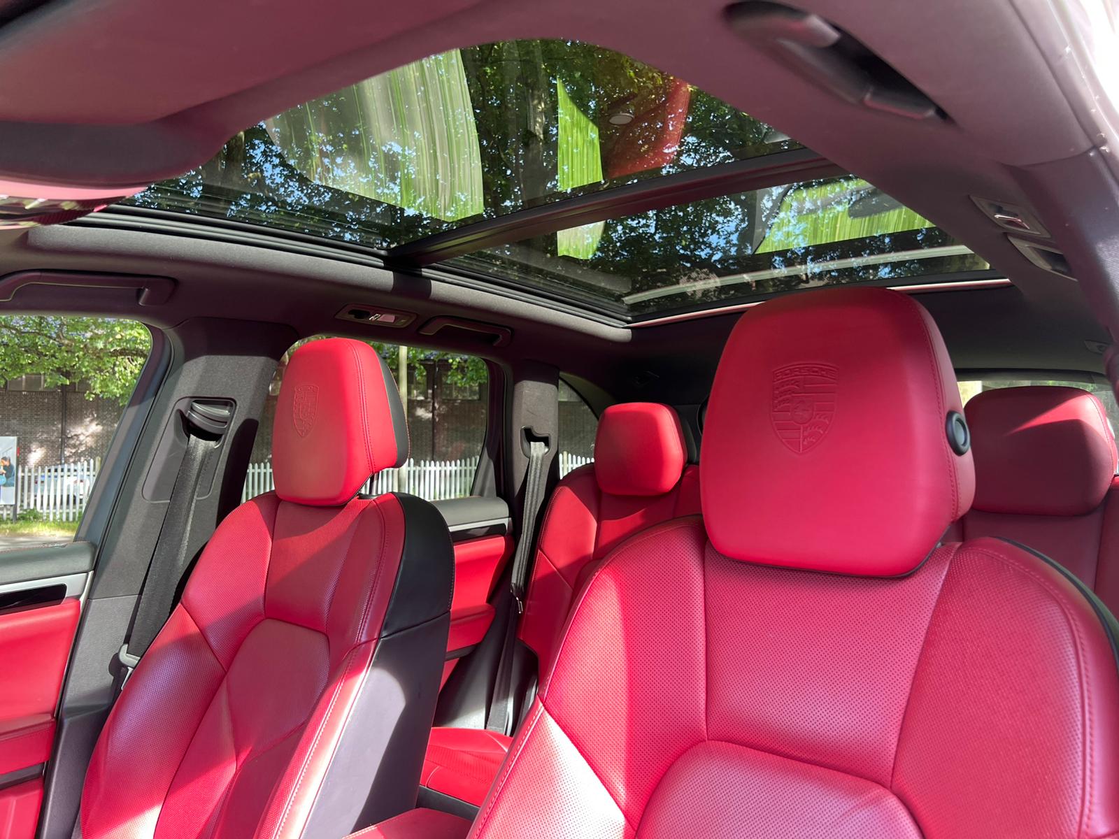 PORSCHE 4.2 V8 TDI S TipT-image-6