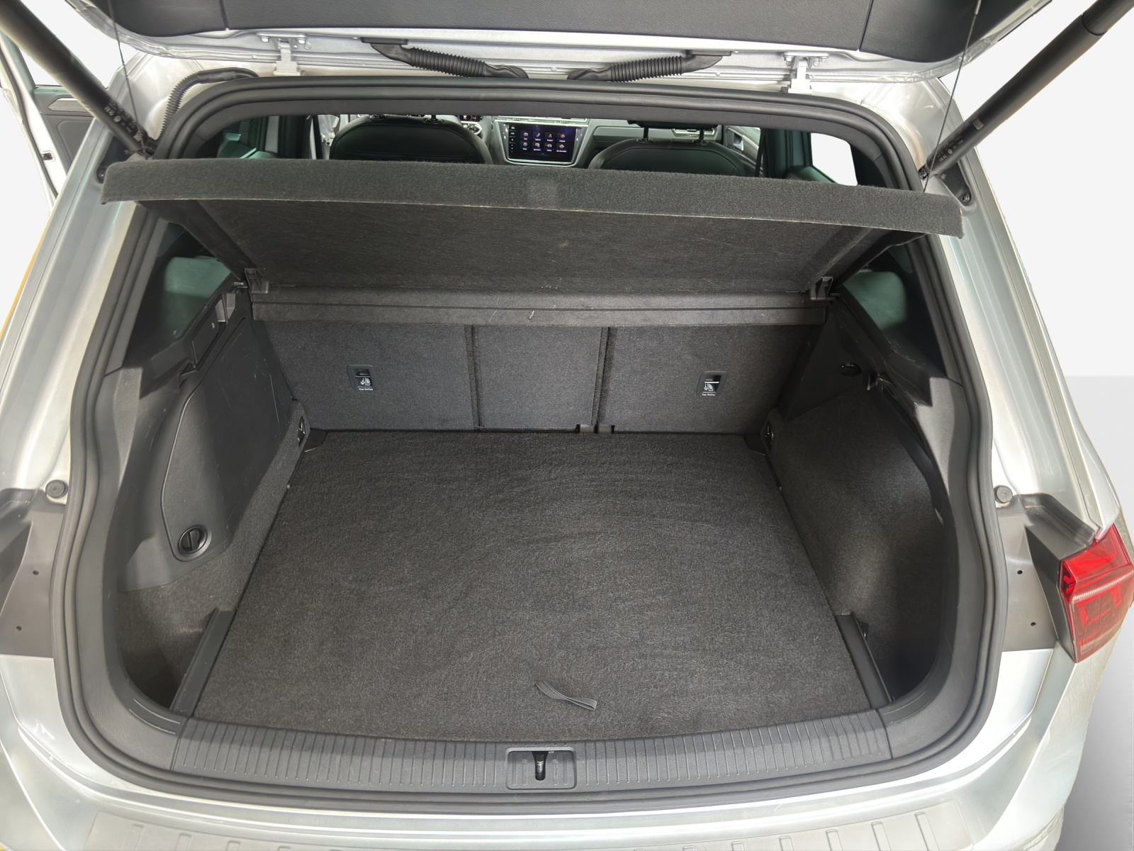 VW Tiguan 1.4TSI PHEV Selection DSG-image-12