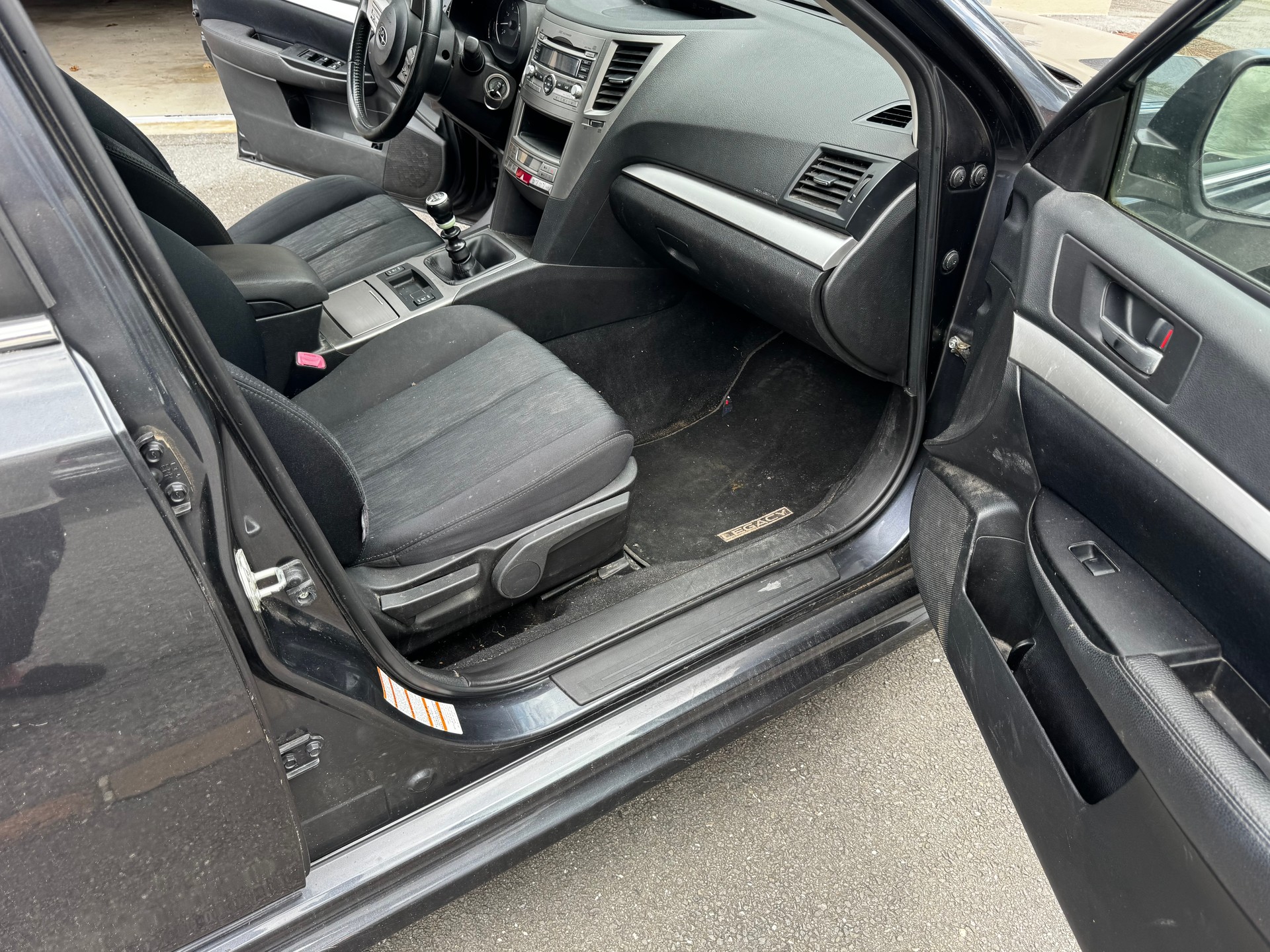 SUBARU Legacy 2.0i Swiss AWD Lineartronic-image-10