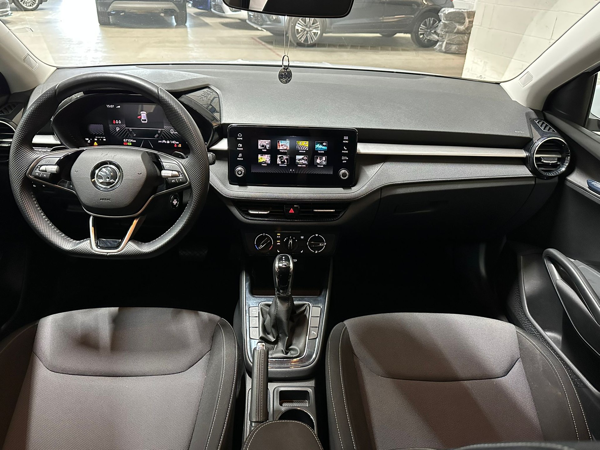 SKODA Fabia 1.0 TSI Selection DSG-image-9