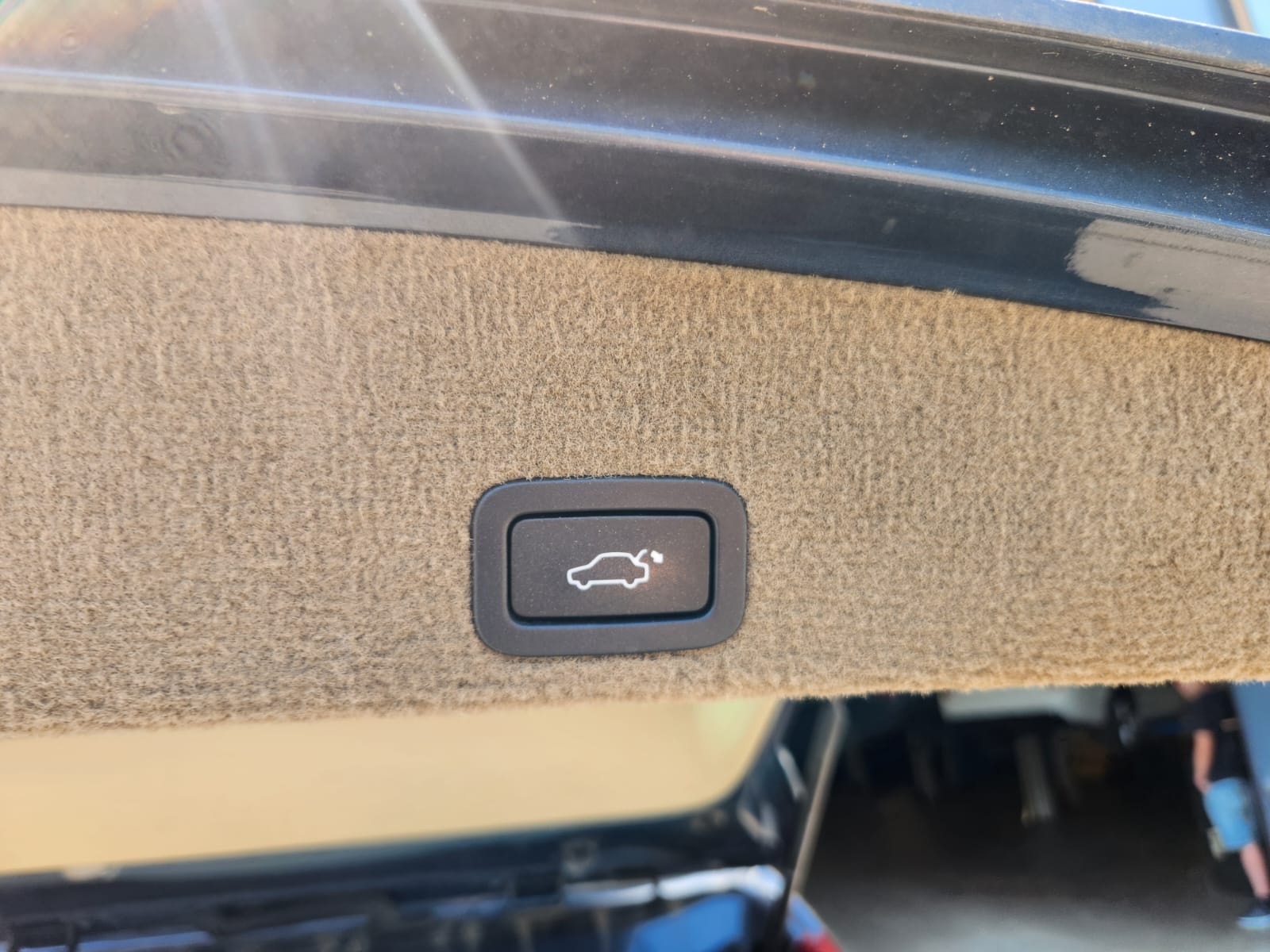 VOLVO XC60 D5 AWD Kinetic Geartronic-image-11