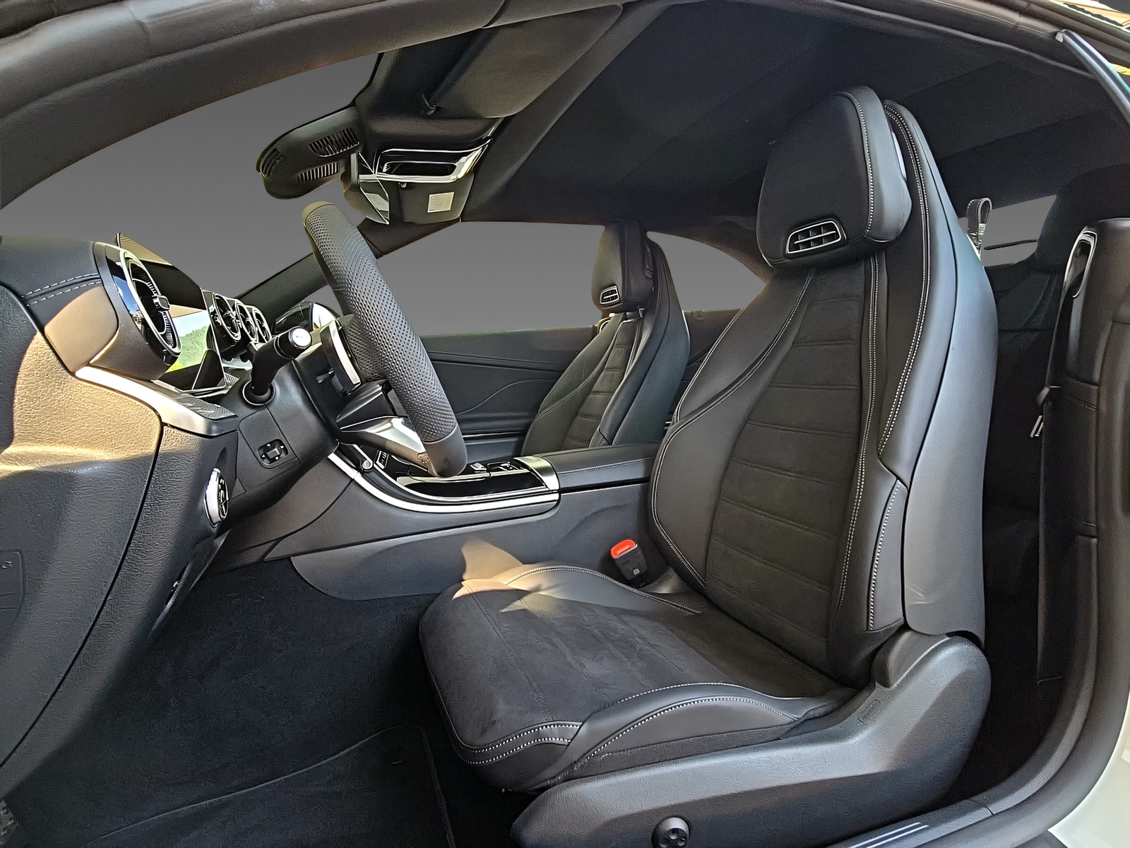 MERCEDES-BENZ CLE 200 4Matic Cabrio-image-11