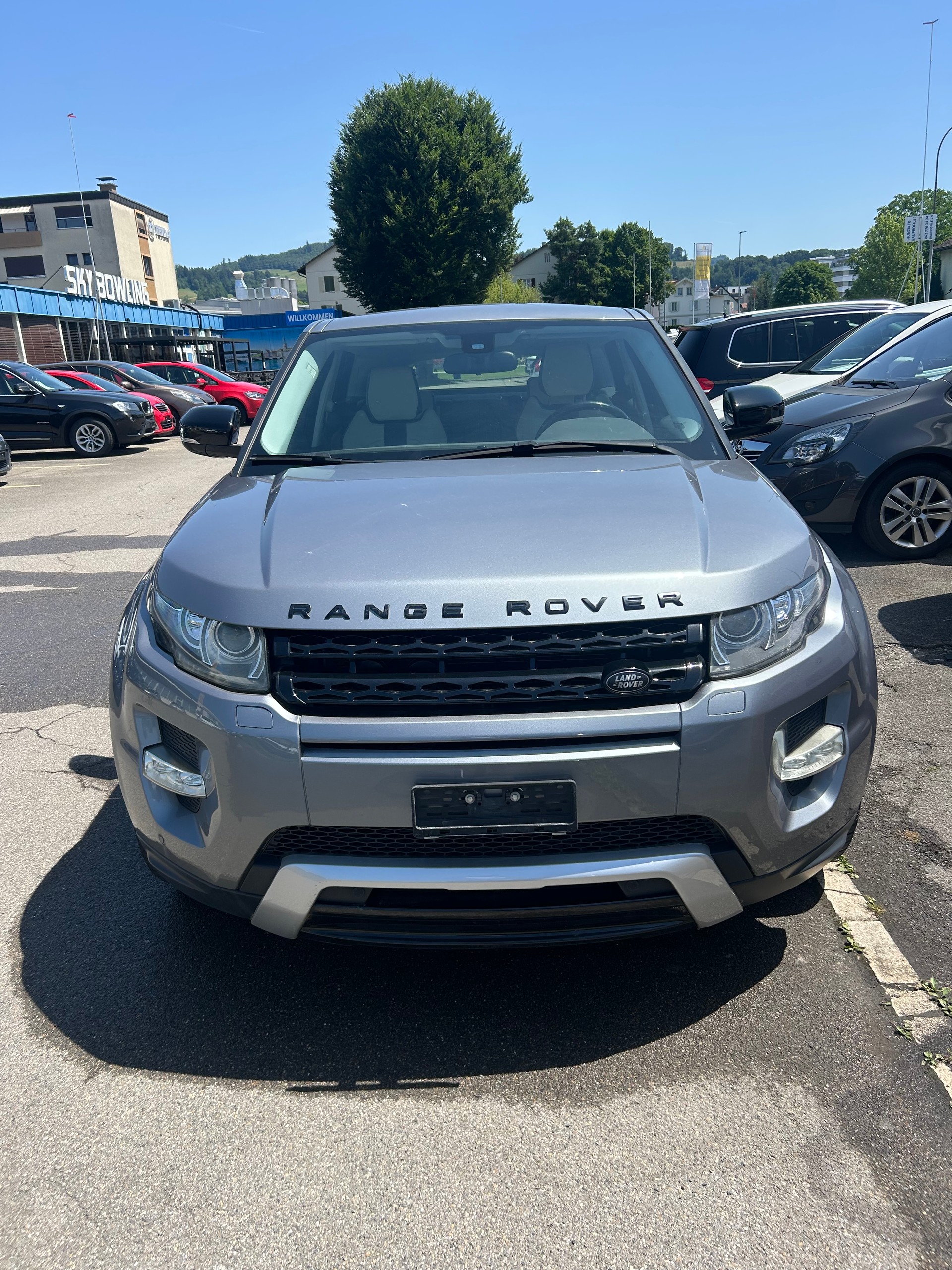LAND ROVER Range Rover Evoque 2.2 SD4 Pure AT9-image-0