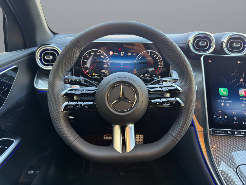 MERCEDES-BENZ GLC 300 e AMG Line 4matic-image-7