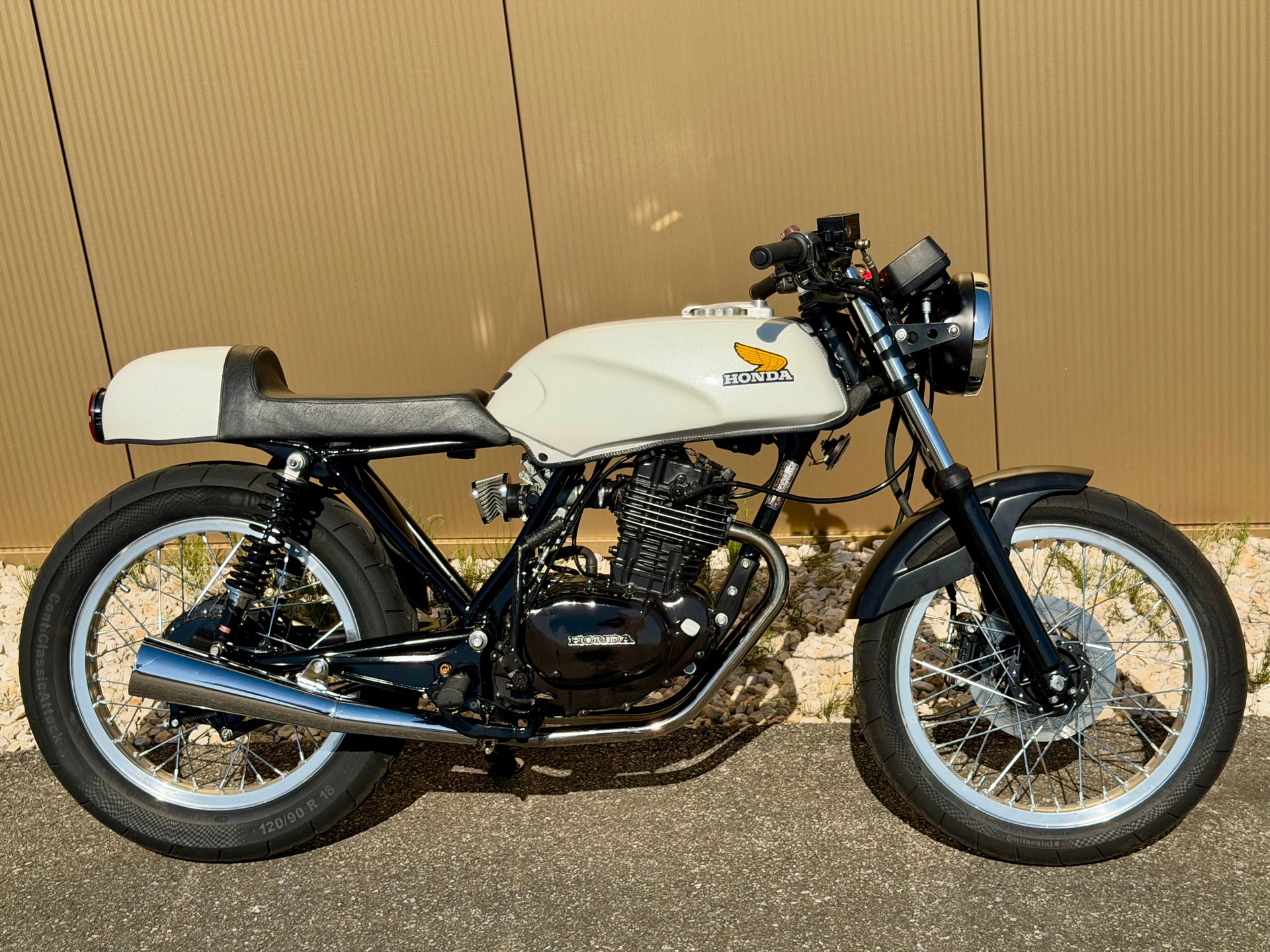 HONDA CB 250 RS CAFE RACER-showroom-element-3