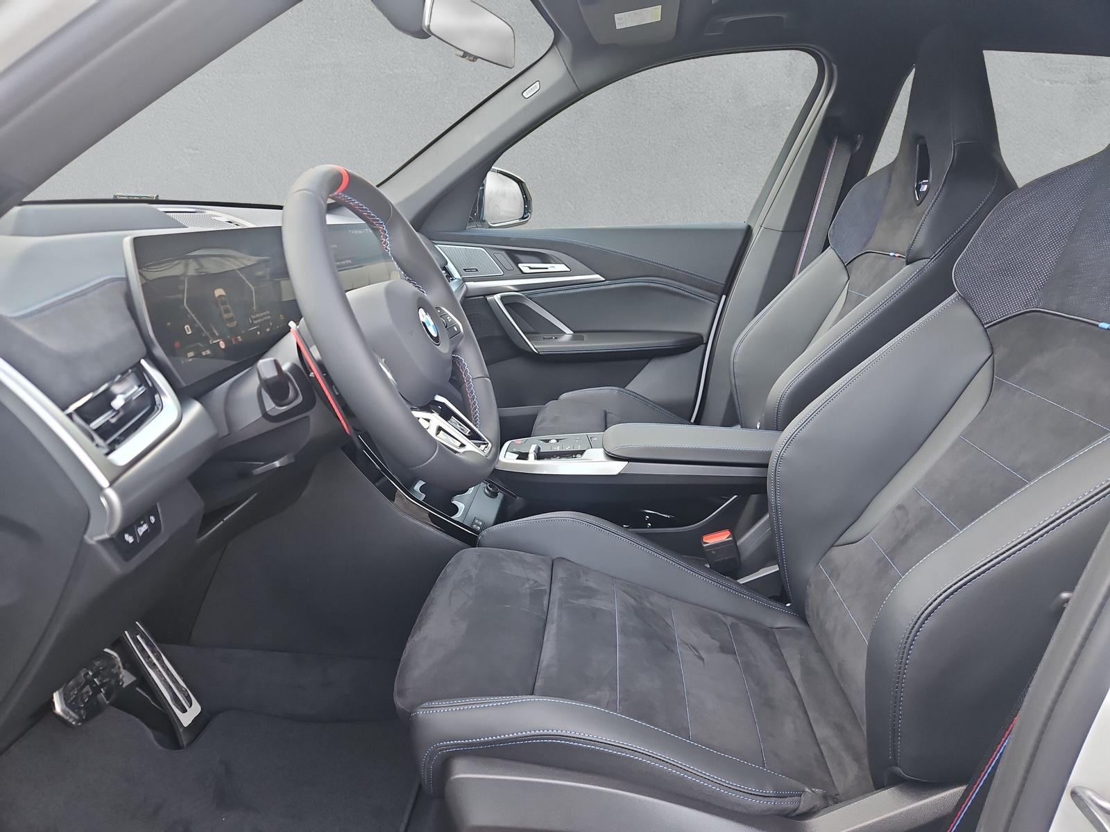 BMW X1 xDrive M35i M-Sport Pro-image-9