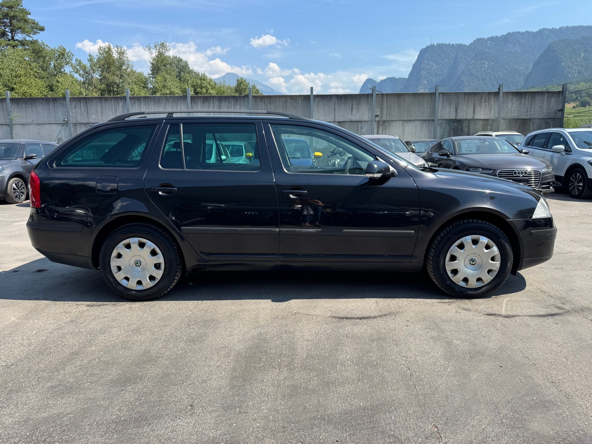 SKODA Octavia 1.9 TDI Adventure 4x4-image-2