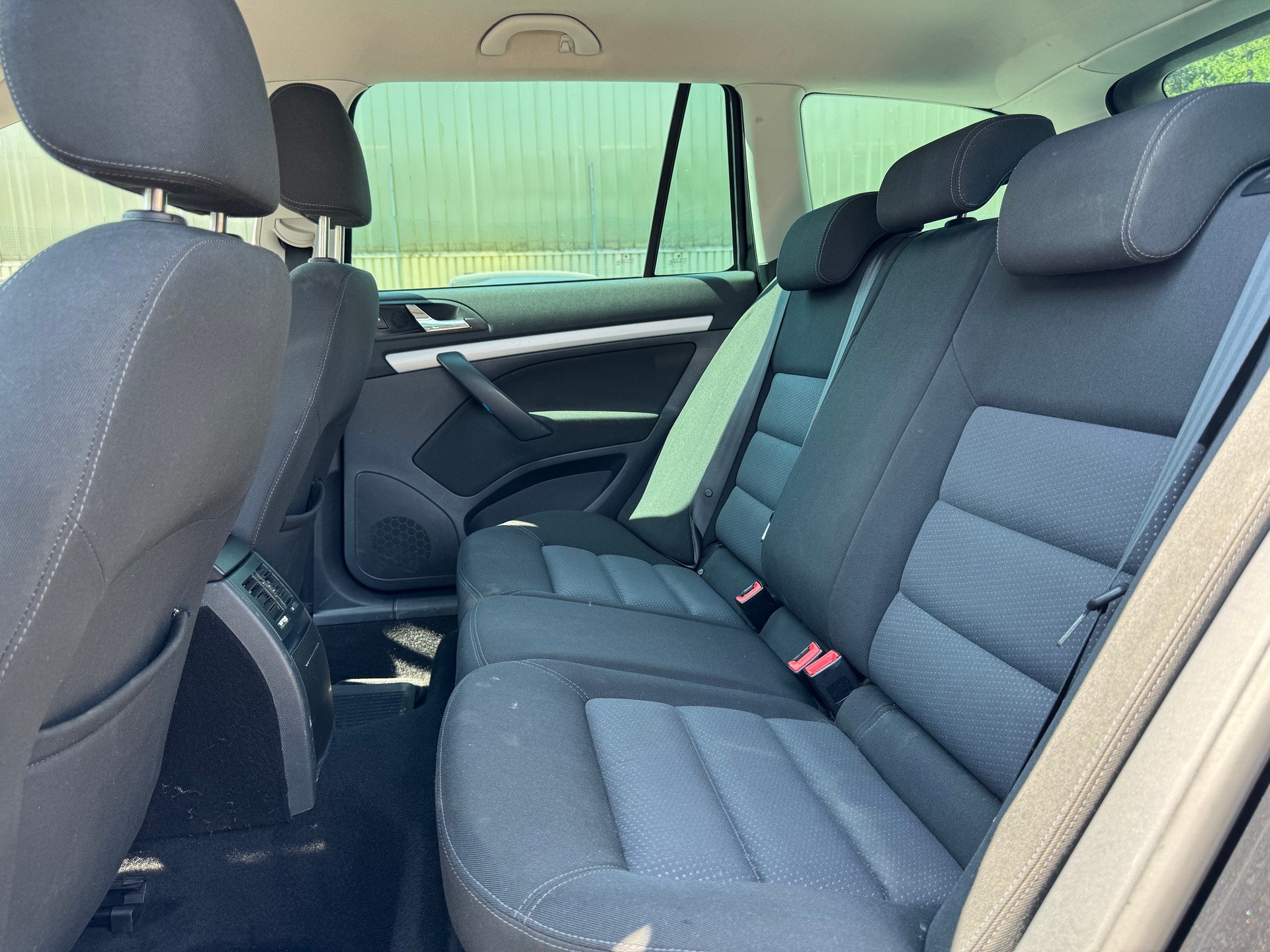 SKODA Octavia 1.9 TDI Adventure 4x4-image-10