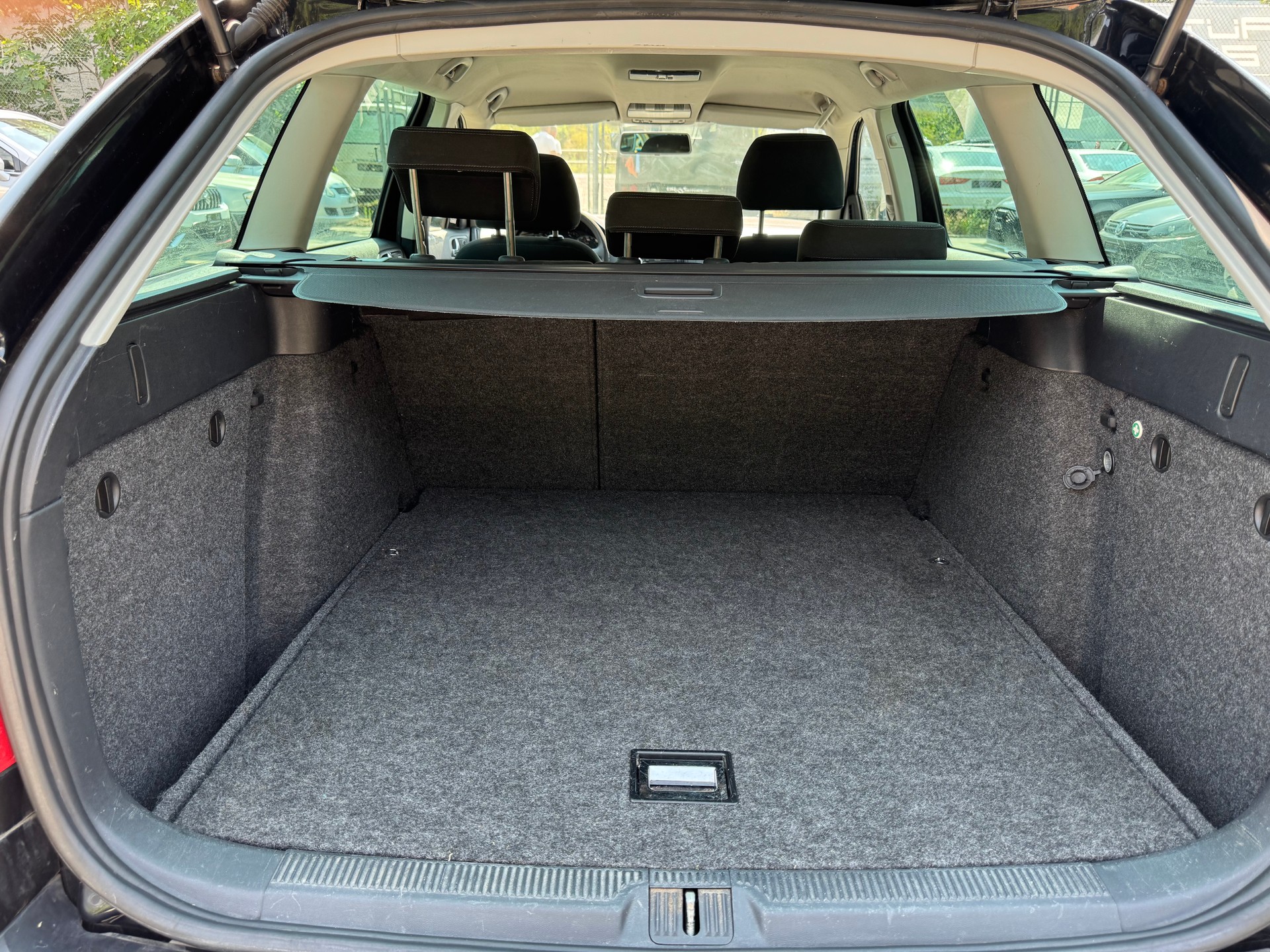 SKODA Octavia 1.9 TDI Adventure 4x4-image-5