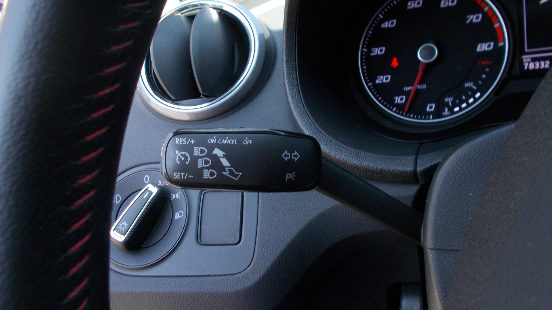 SEAT Ibiza ST 1.4 EcoTSI FR-image-9