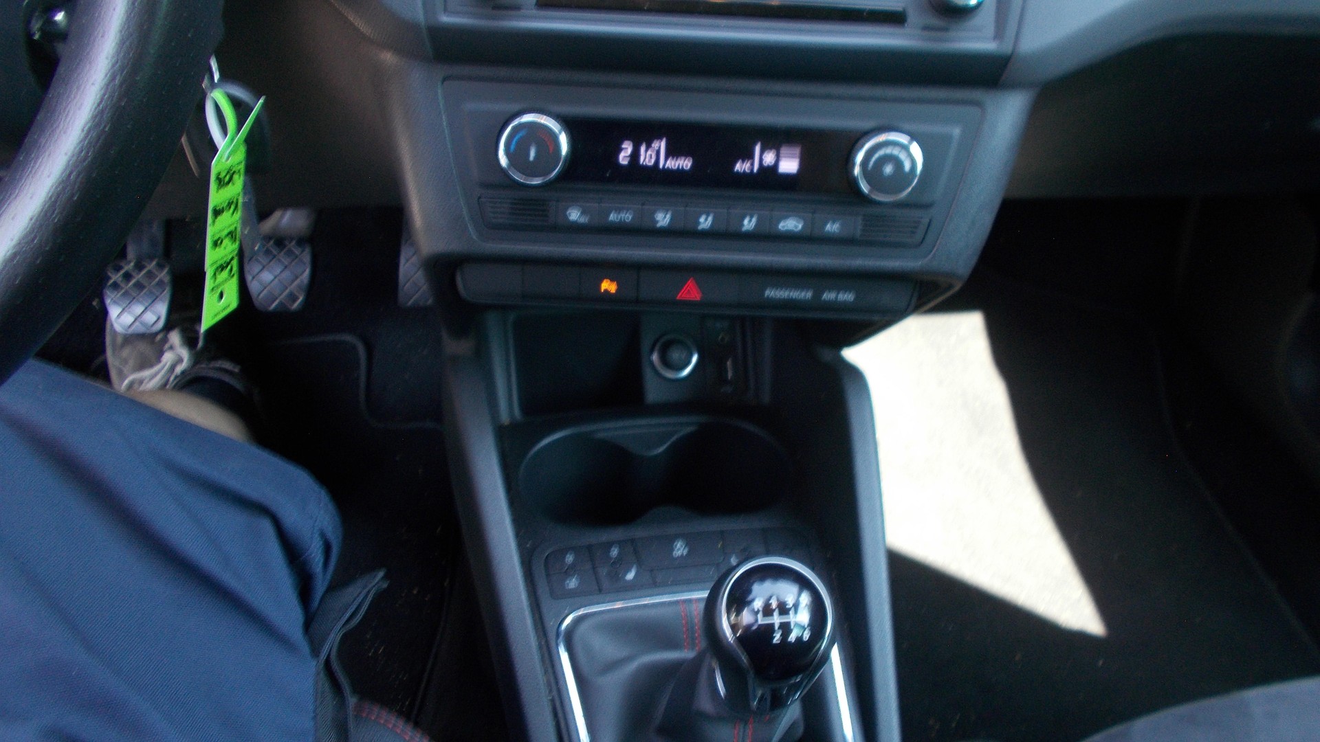 SEAT Ibiza ST 1.4 EcoTSI FR-image-12