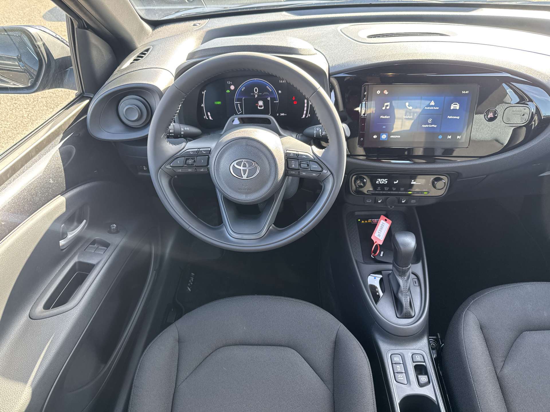 TOYOTA Aygo X 1.5 Comfort NEUES MODELL e-CVT Automat-image-4