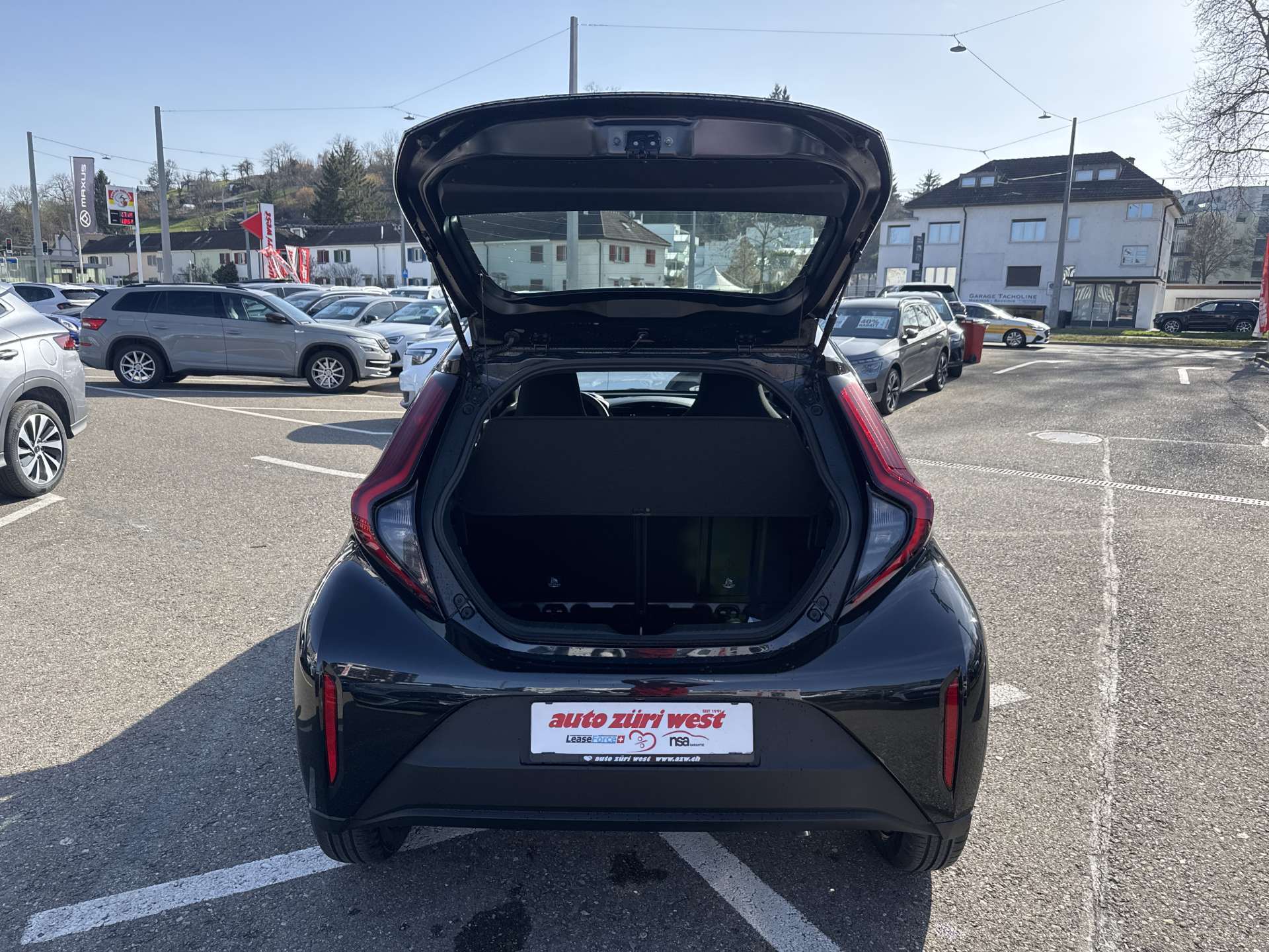 TOYOTA Aygo X 1.5 Comfort NEUES MODELL e-CVT Automat-image-7