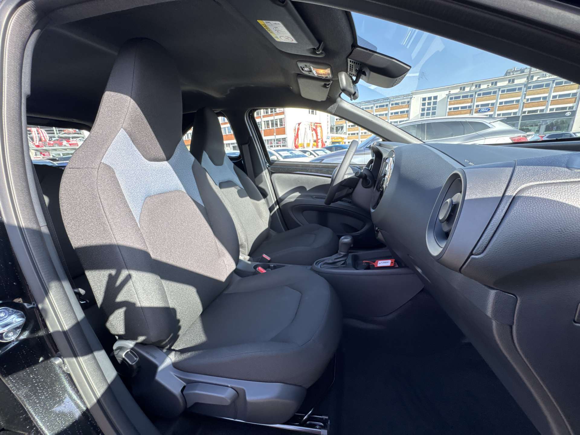 TOYOTA Aygo X 1.5 Comfort NEUES MODELL e-CVT Automat-image-12