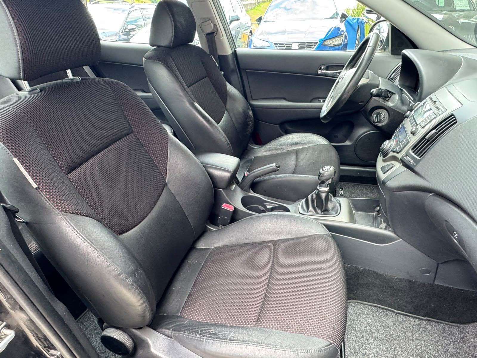 HYUNDAI i30 1.6 Style-image-18