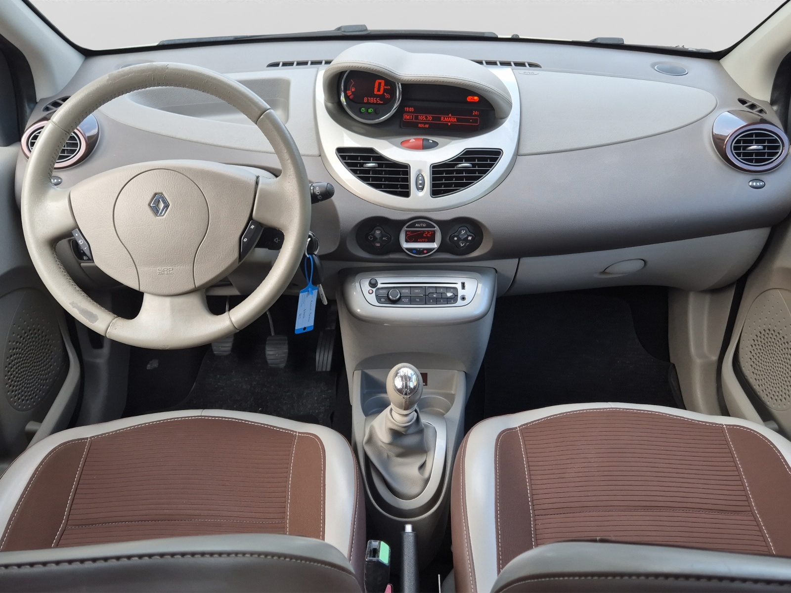 RENAULT TWINGO-image-8