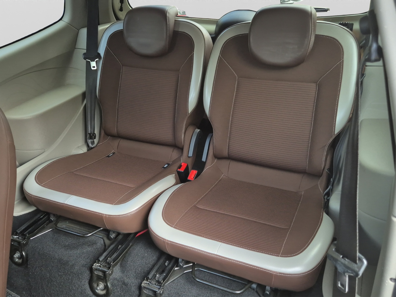 RENAULT TWINGO-image-13
