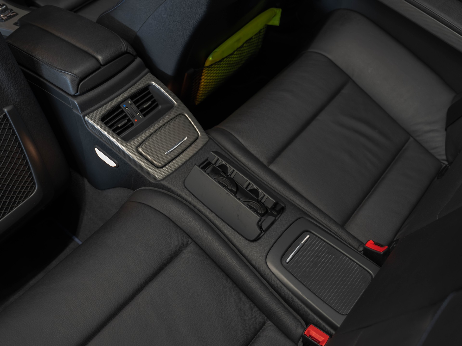 BMW 320d Cabriolet Steptronic-image-15