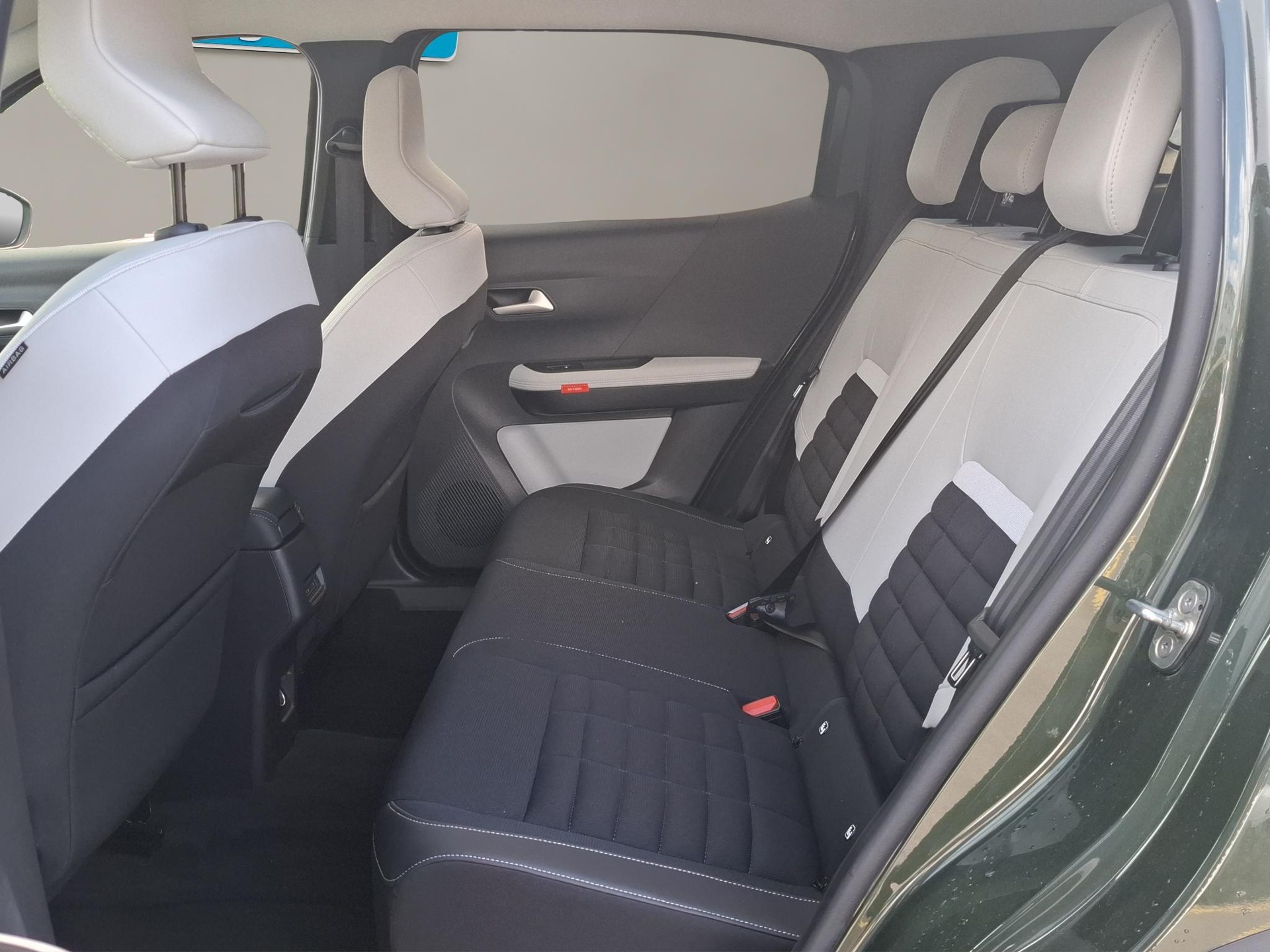 CITROEN C3 Aircross 1.2 Hybrid Max-image-10