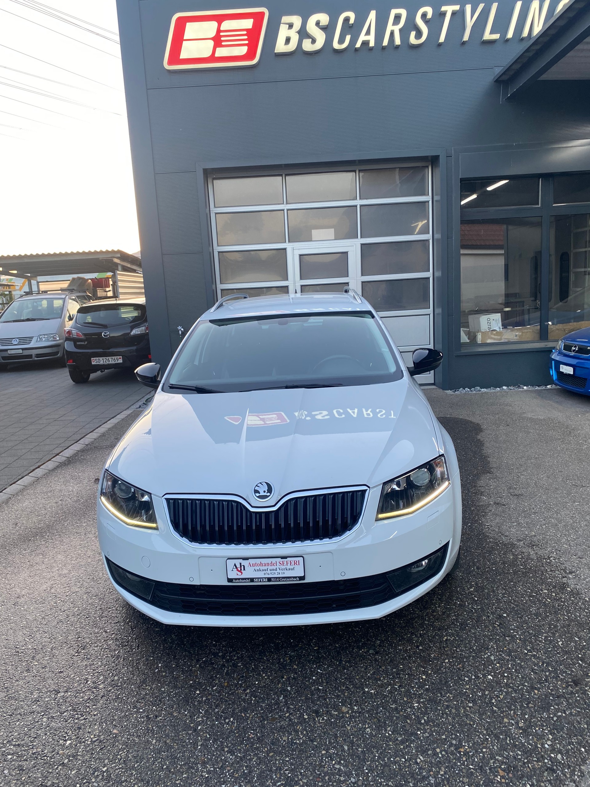 SKODA Octavia Combi 2.0 TDI Style 4x4 DSG-image-1