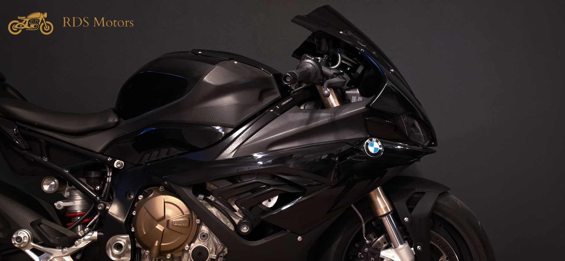BMW S1000RR Black Edition SC Project-showroom-element-3