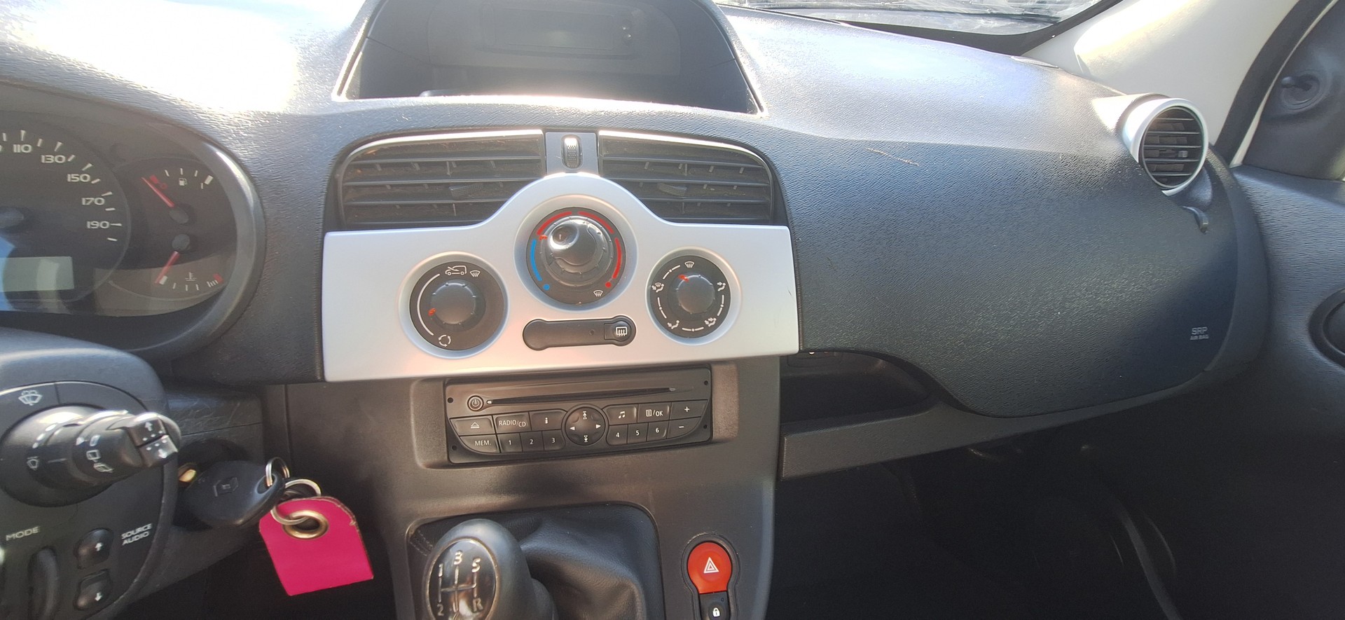 RENAULT Kangoo 1.6 16V Expression-image-24