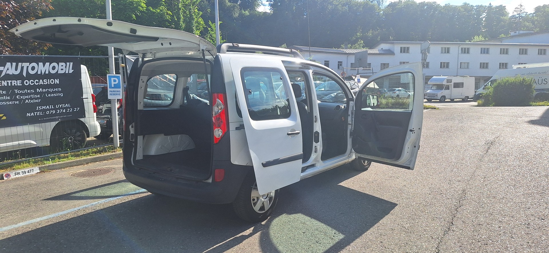 RENAULT Kangoo 1.6 16V Expression-image-18