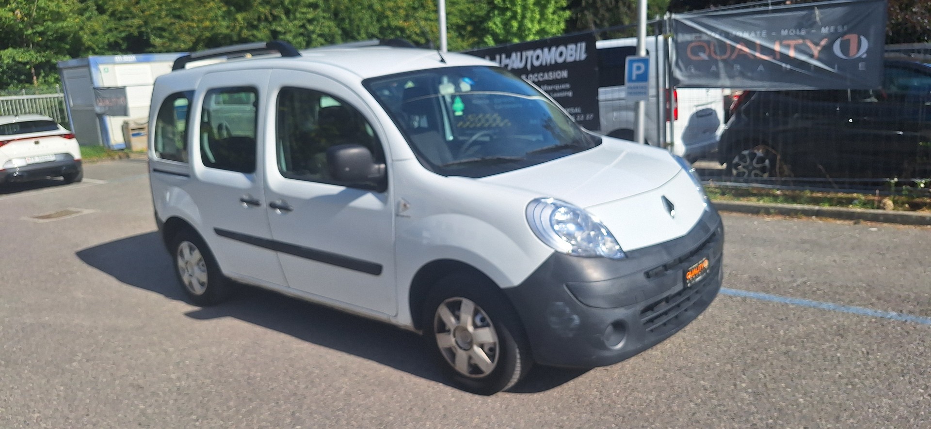 RENAULT Kangoo 1.6 16V Expression-image-0
