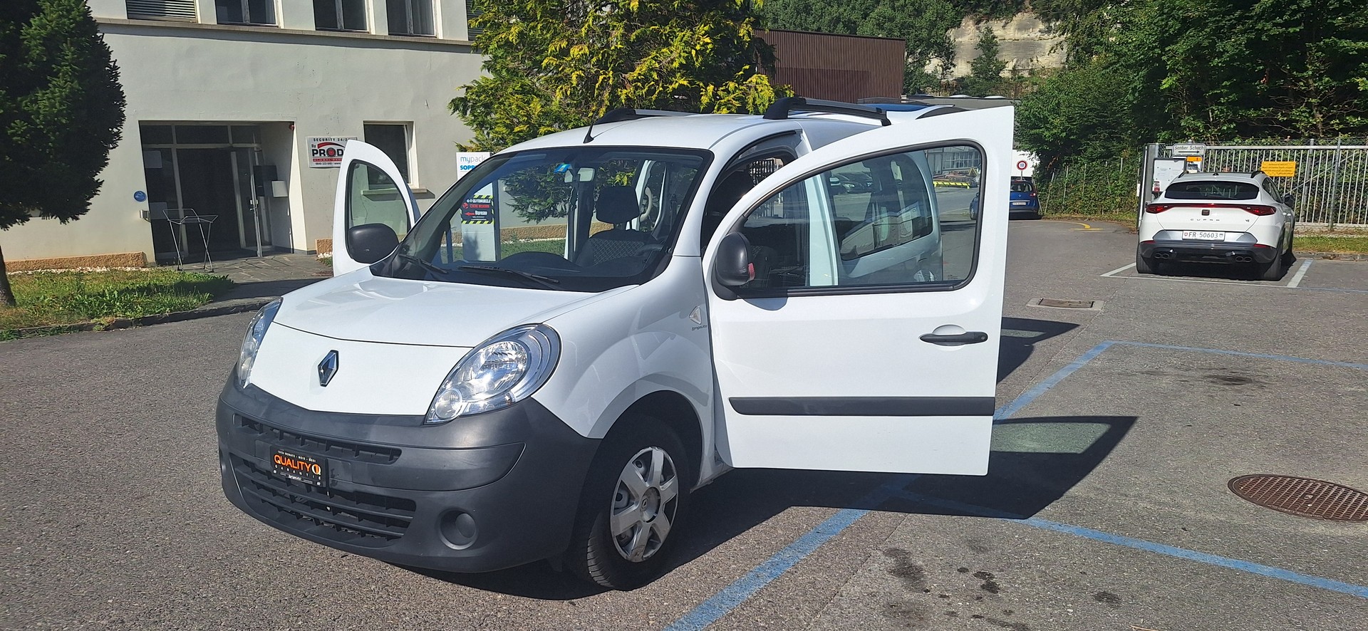 RENAULT Kangoo 1.6 16V Expression-image-14