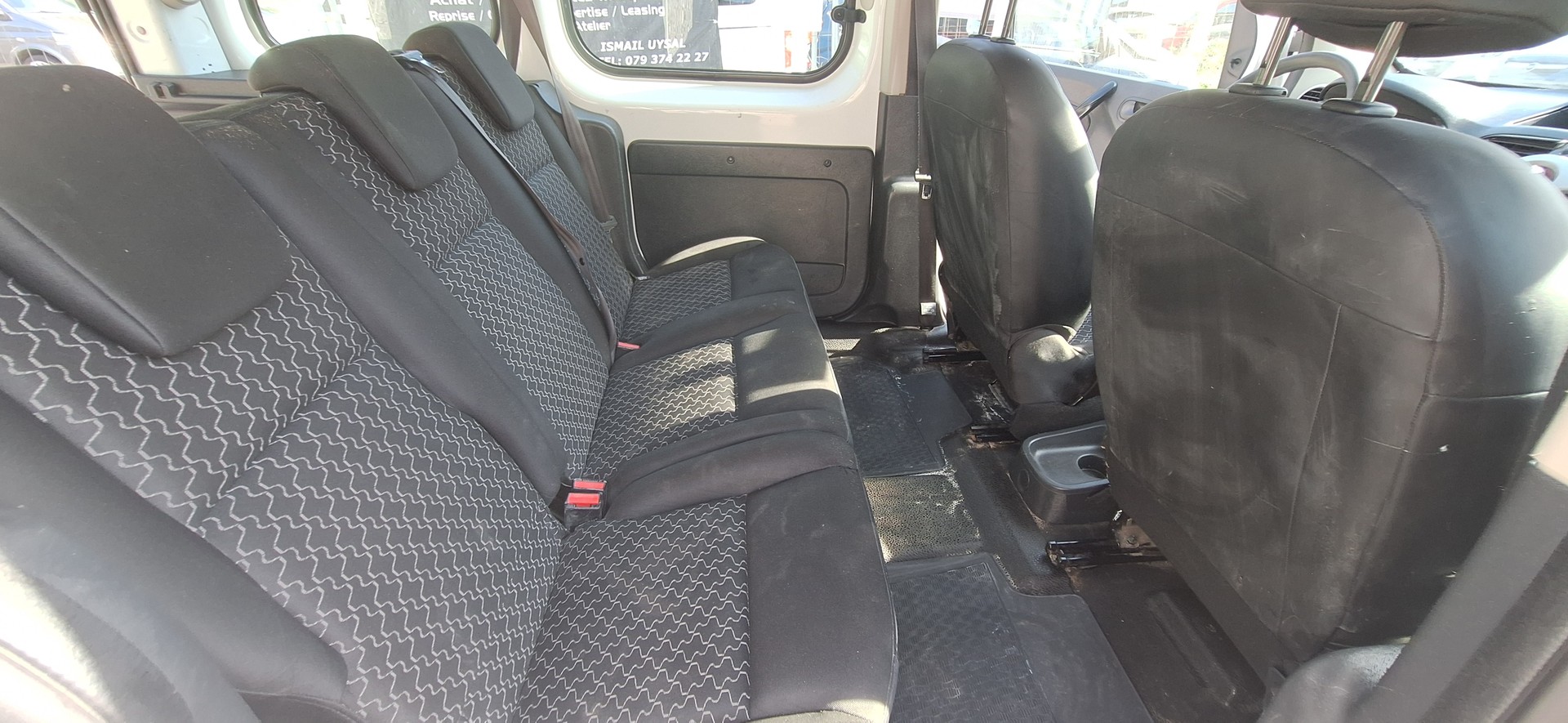 RENAULT Kangoo 1.6 16V Expression-image-11