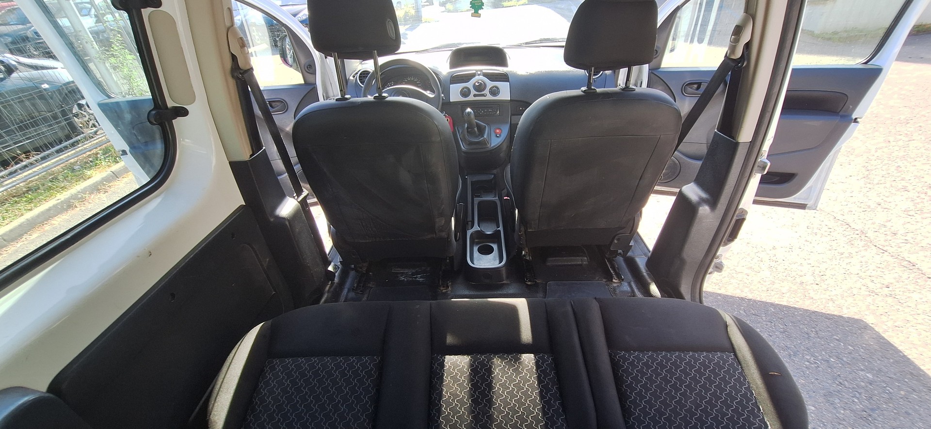 RENAULT Kangoo 1.6 16V Expression-image-21