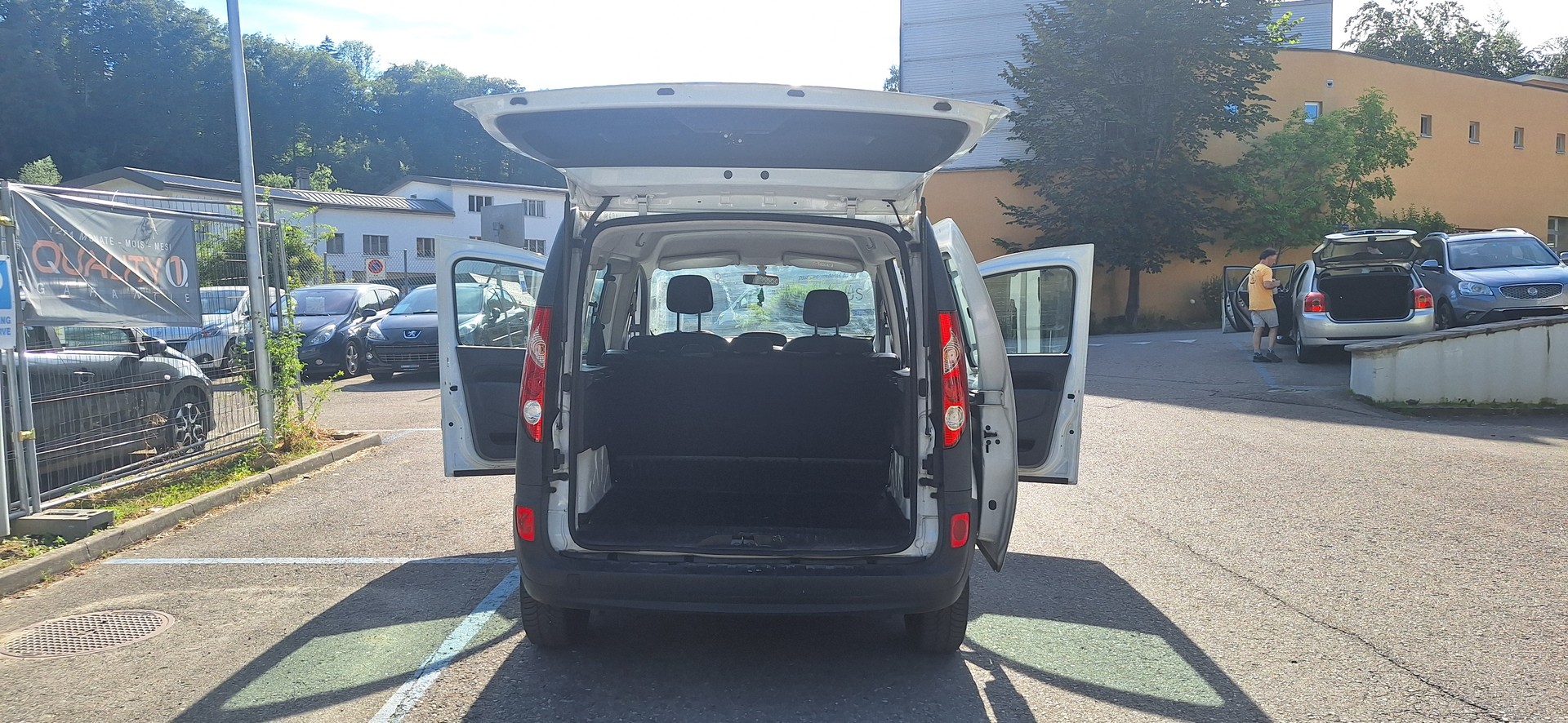 RENAULT Kangoo 1.6 16V Expression-image-17